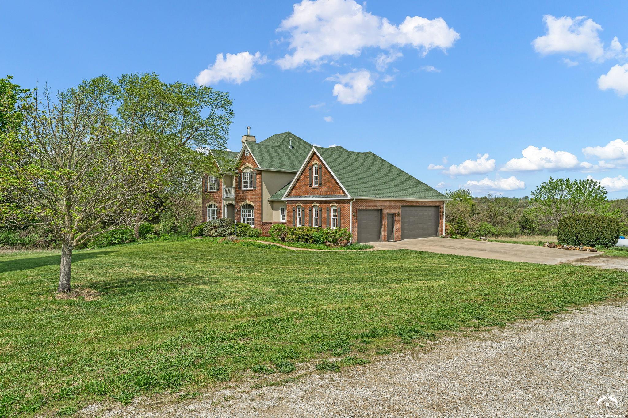 main property photo 5