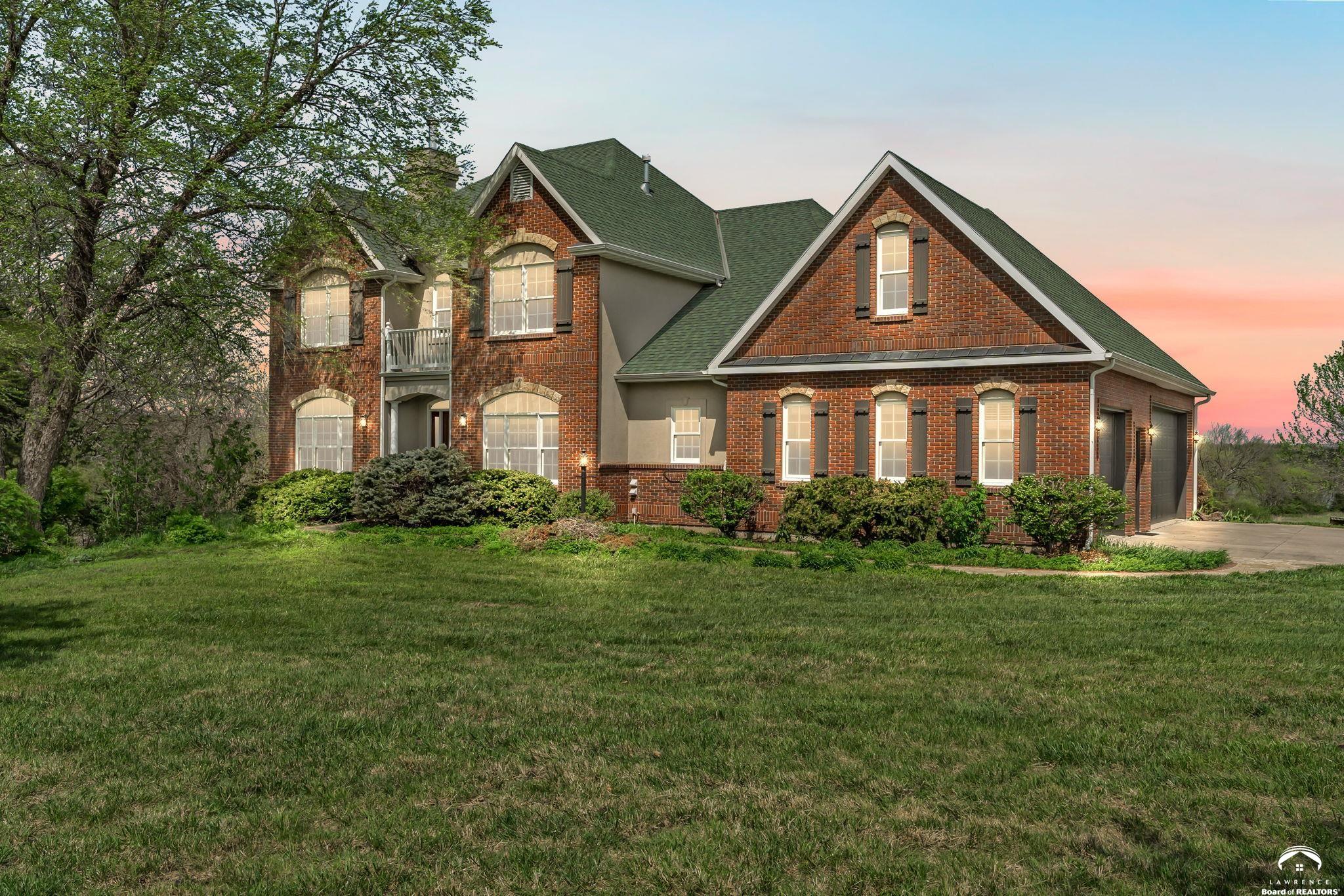 main property photo 7