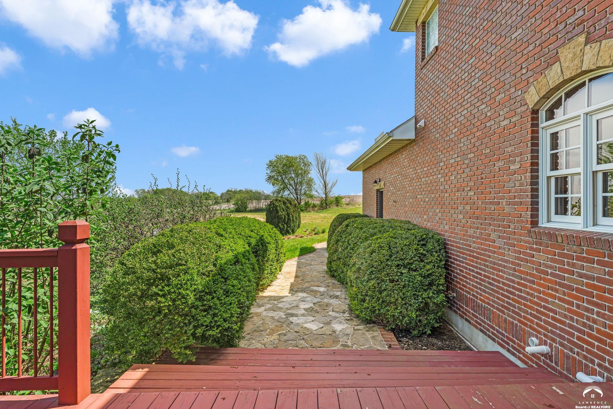 main property photo 74