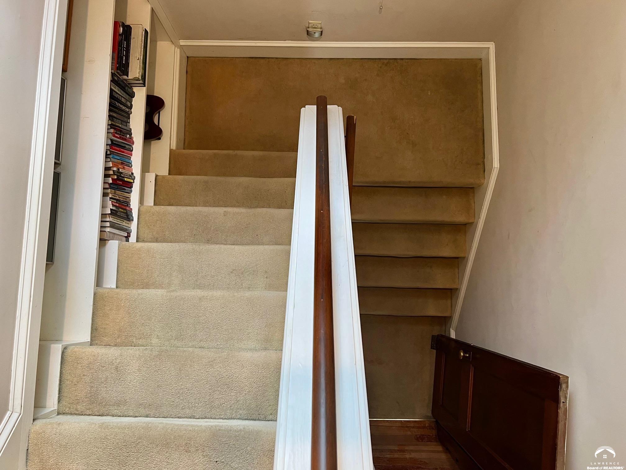 main property photo 78