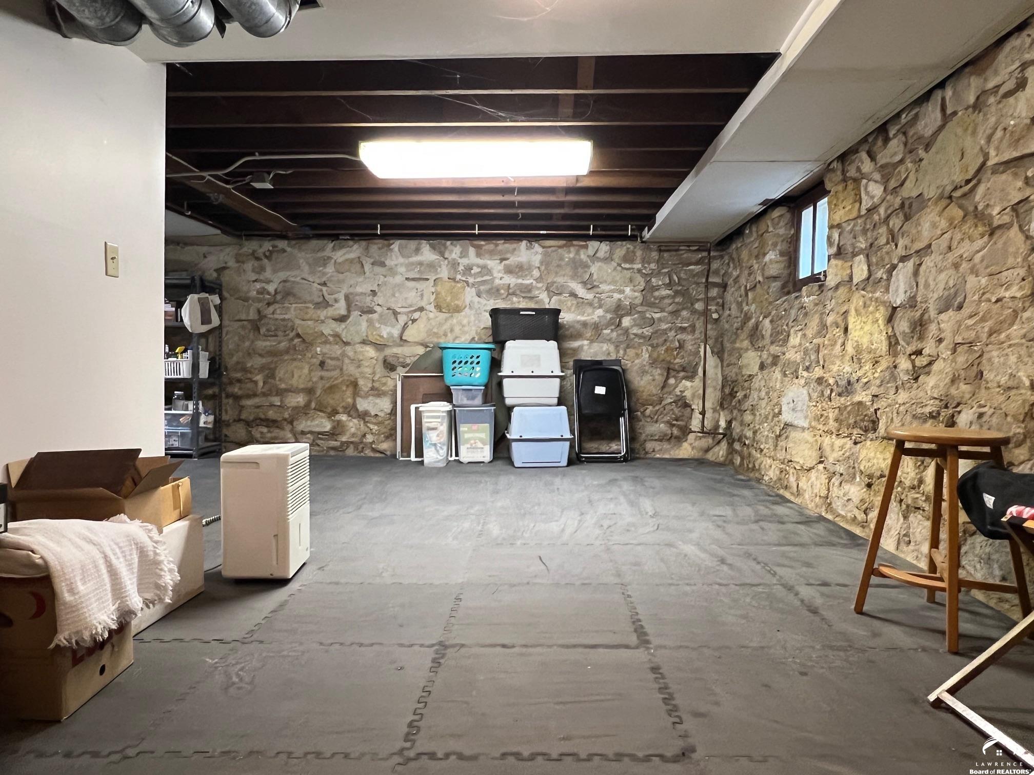main property photo 86