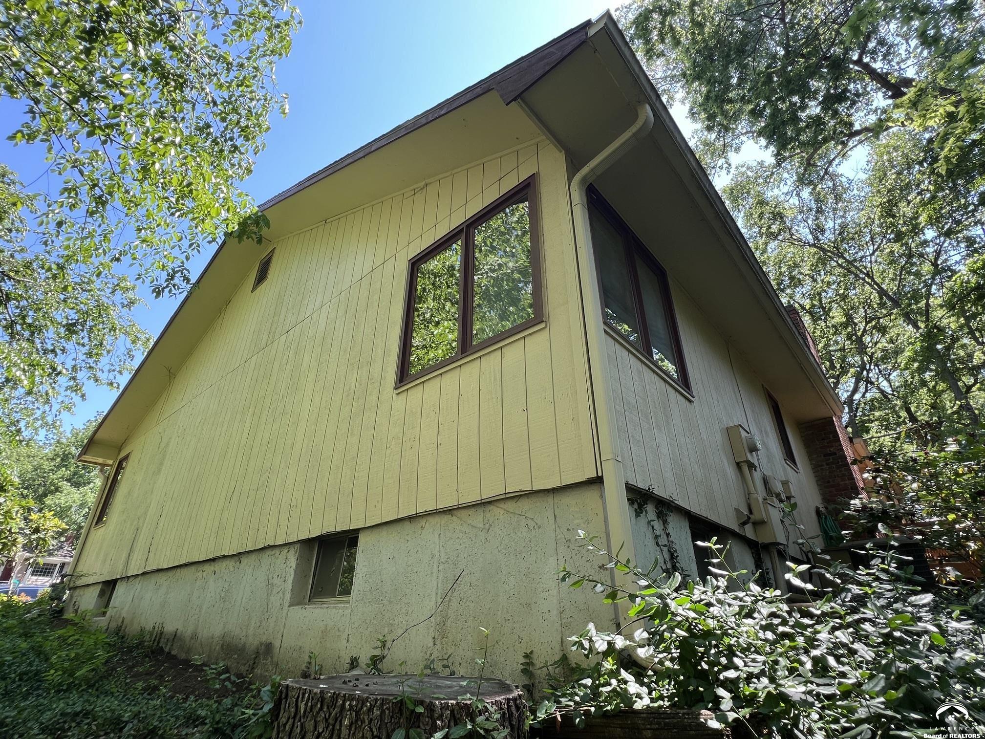 main property photo 58