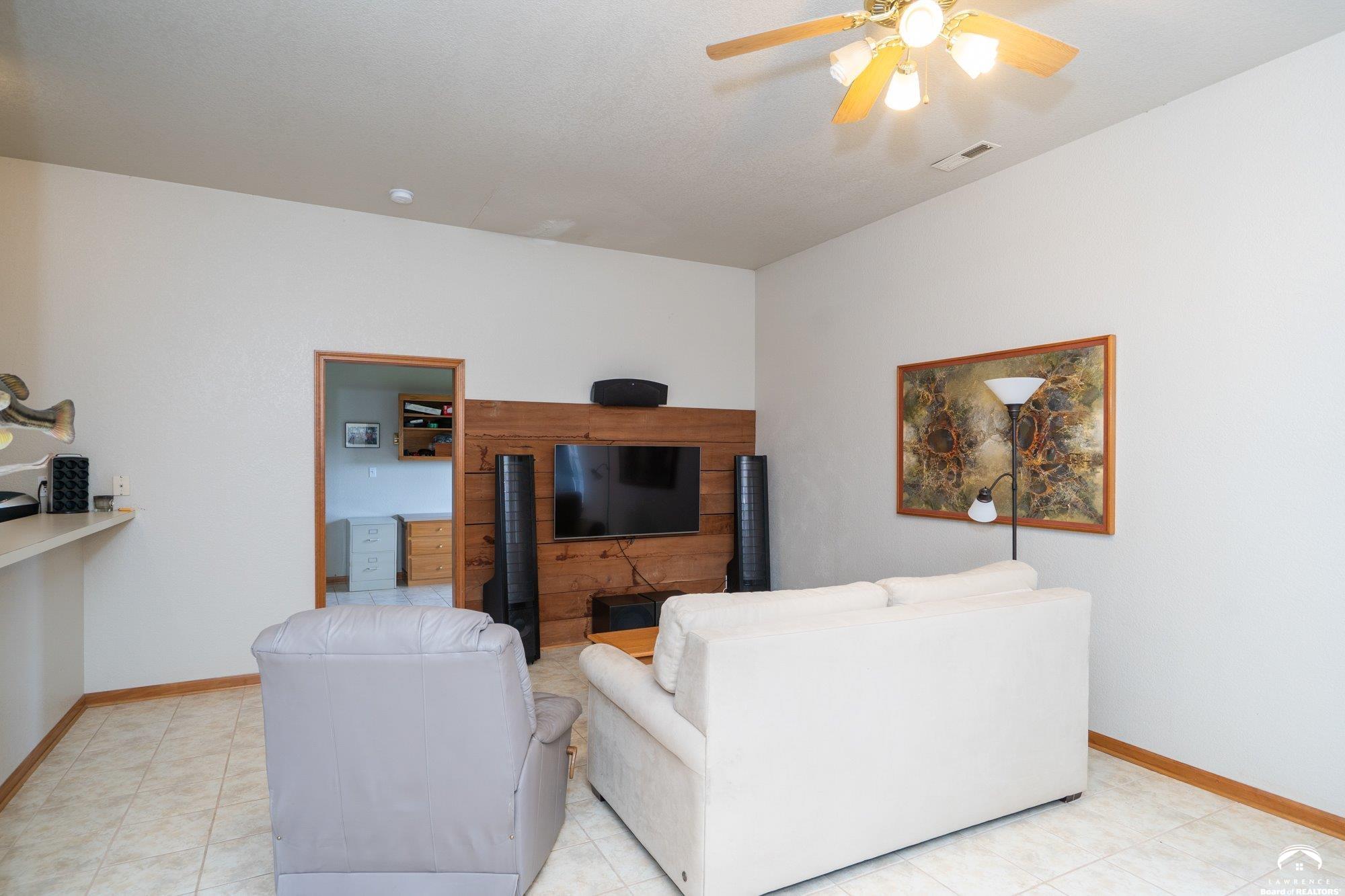 main property photo 83
