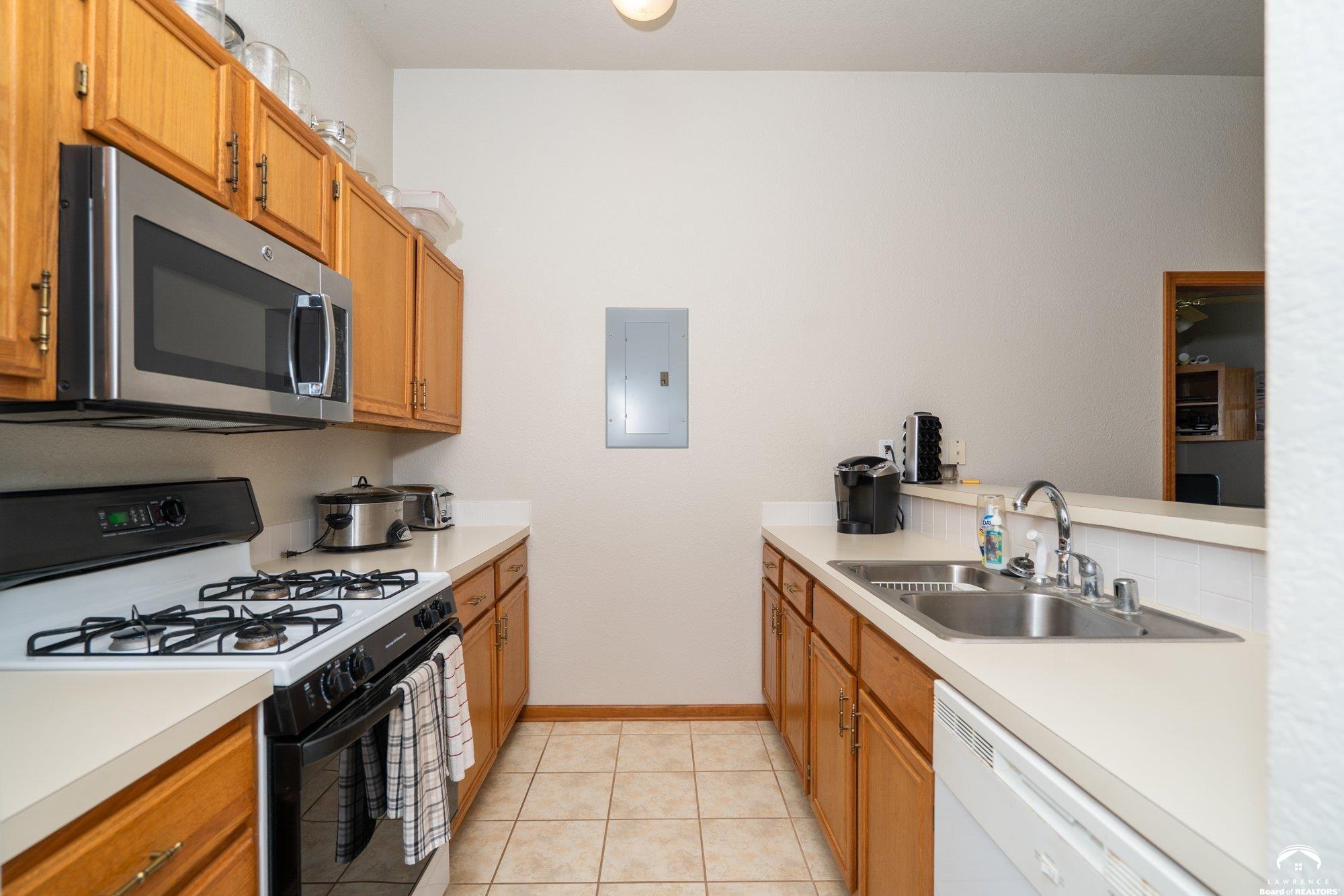 main property photo 85