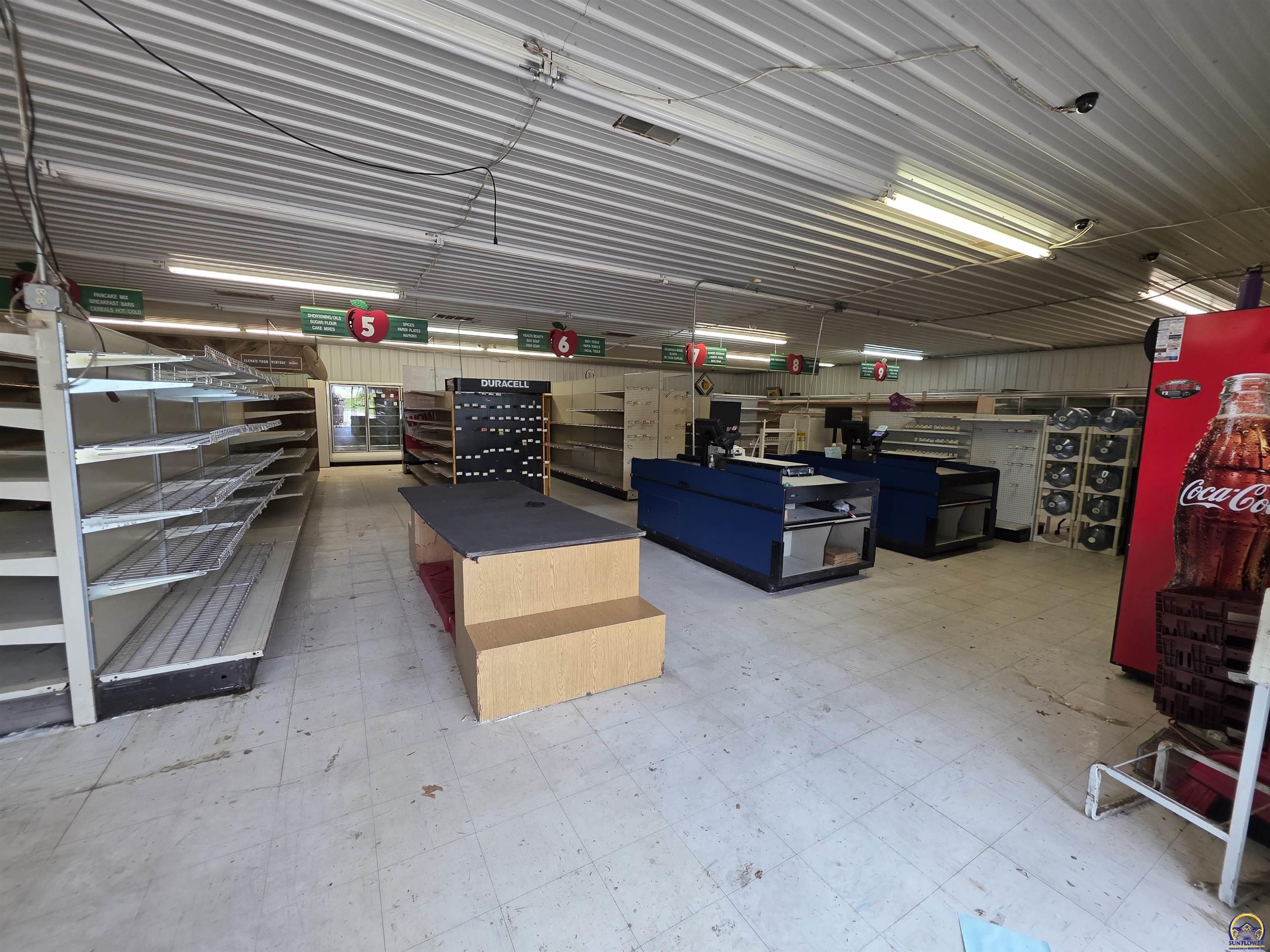 main property photo 3