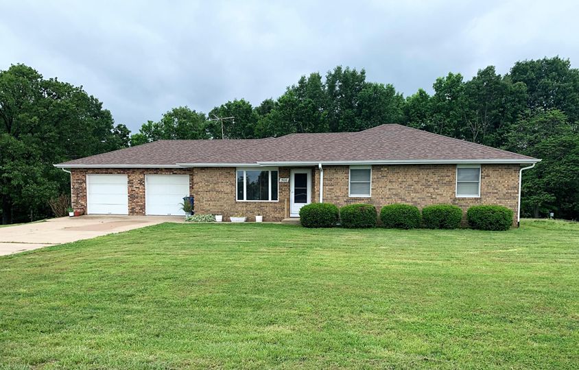 506 Meadowlark Rd, Reeds Spring, MO 65737