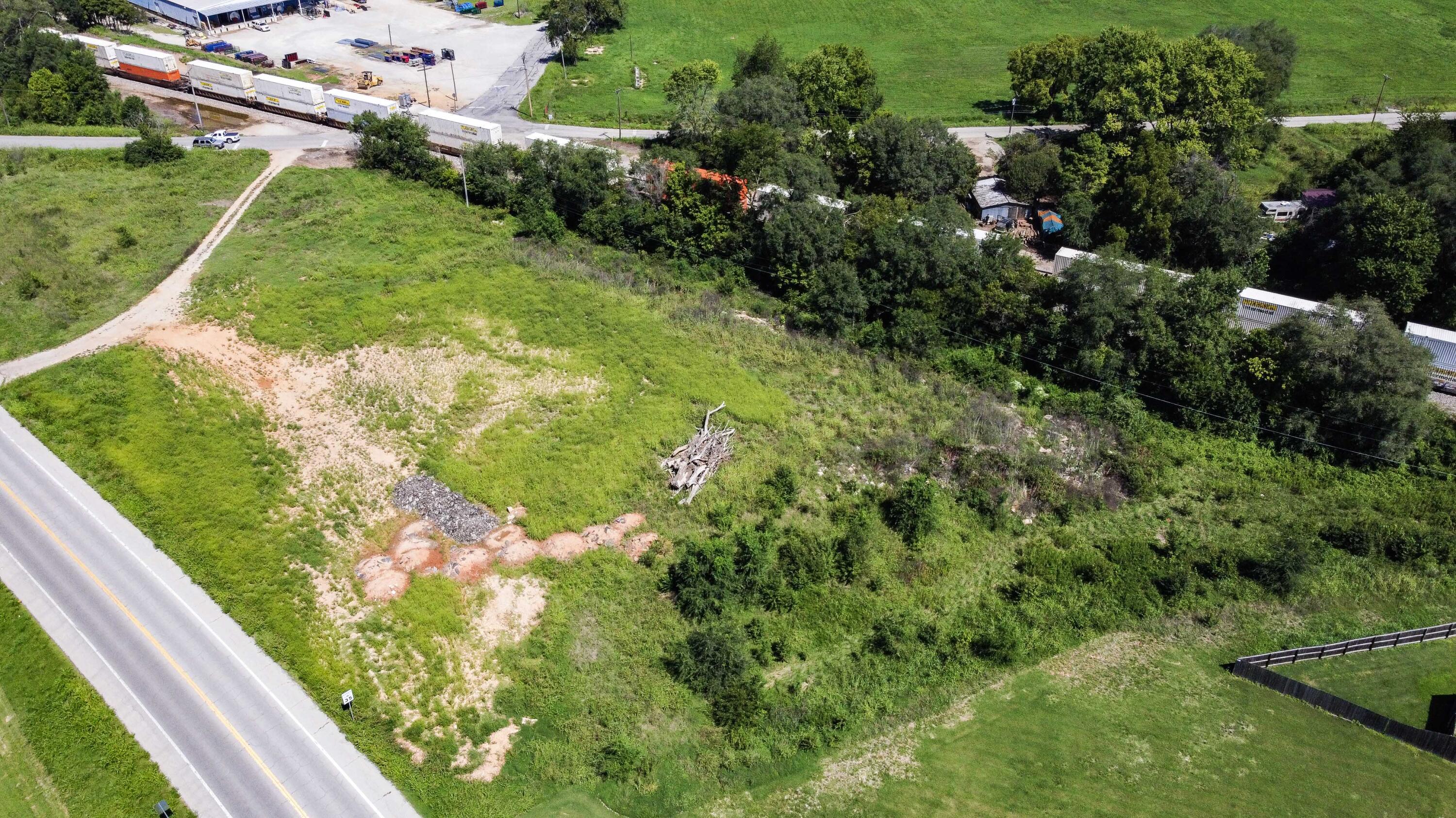 main property photo 6
