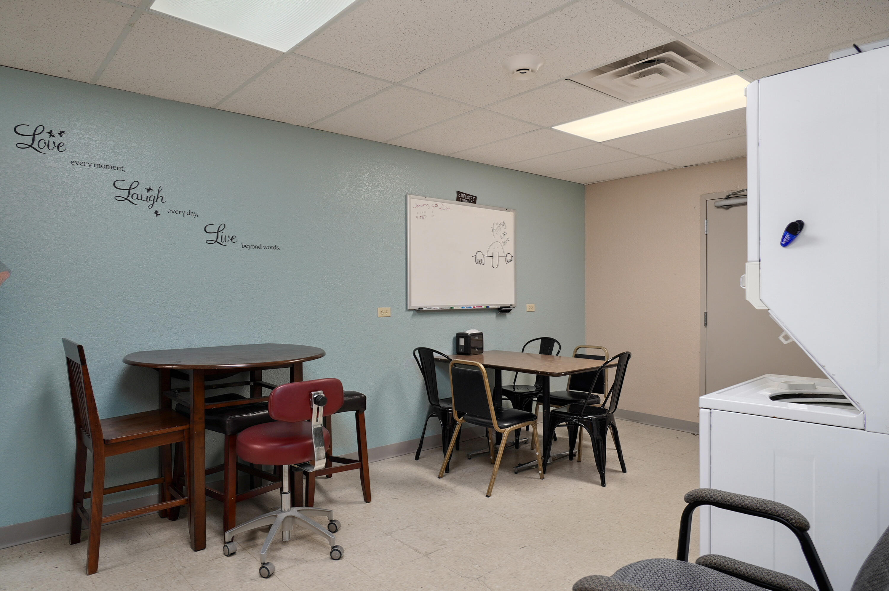 main property photo 28