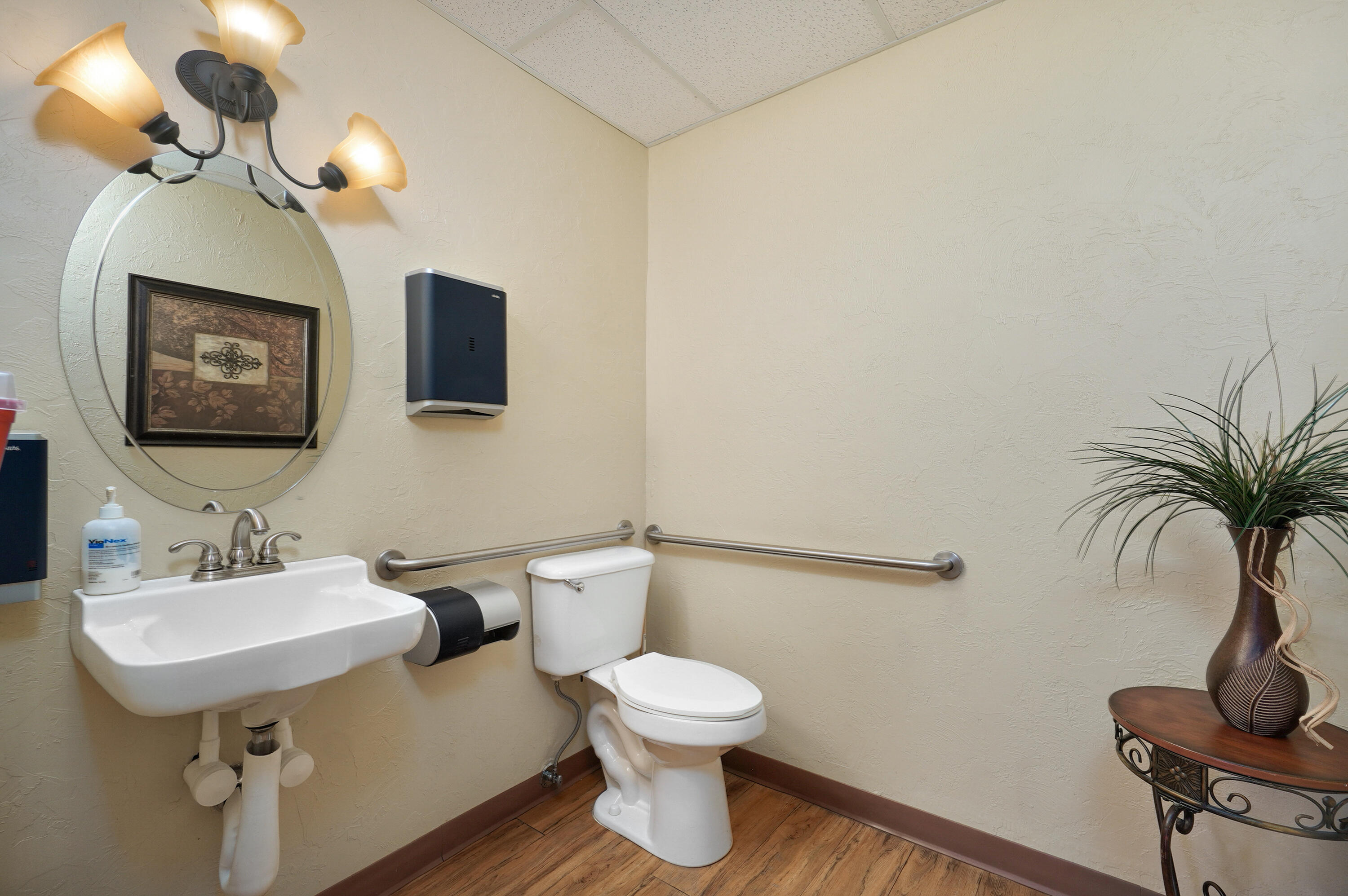 main property photo 40
