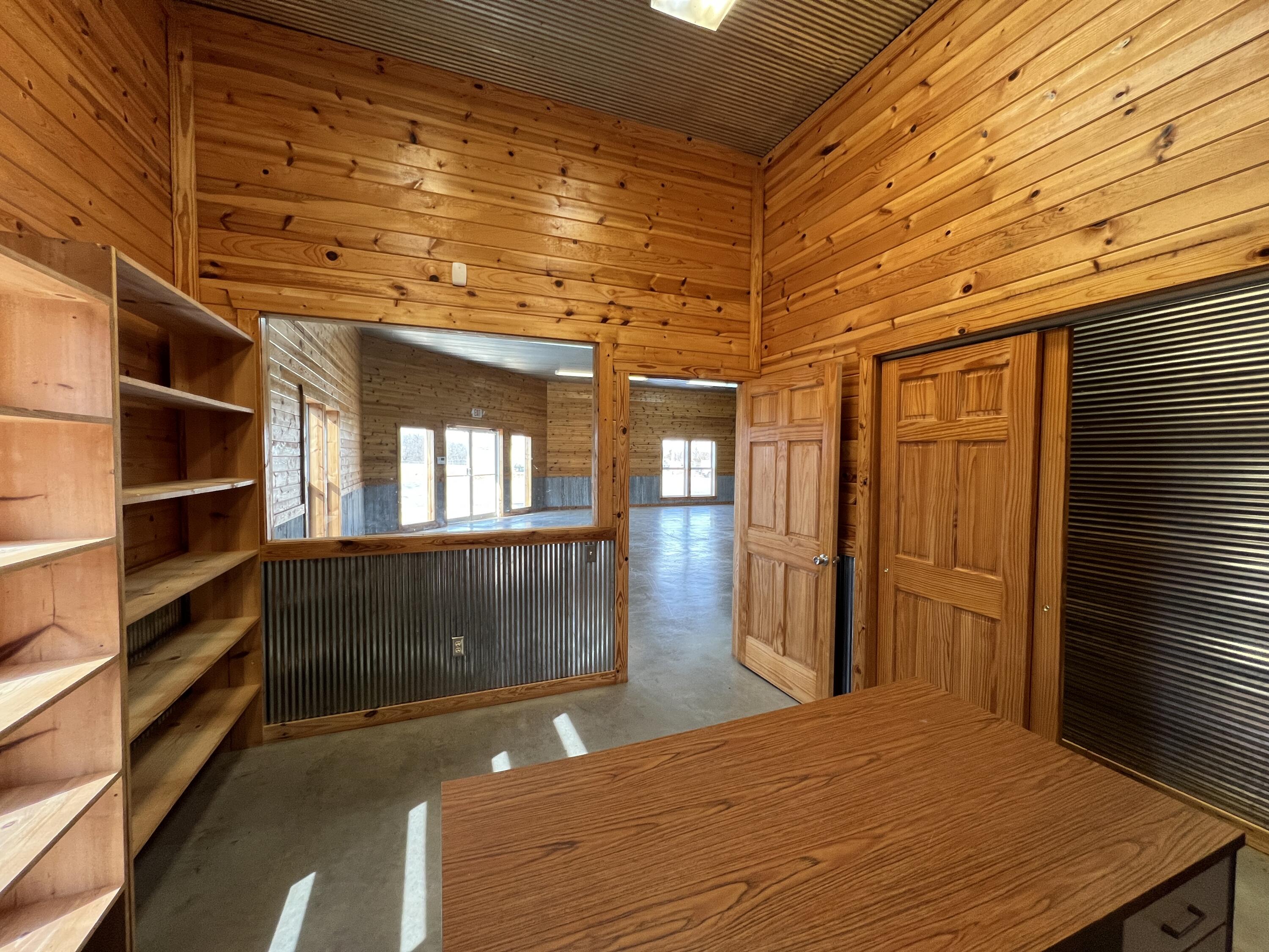 main property photo 13