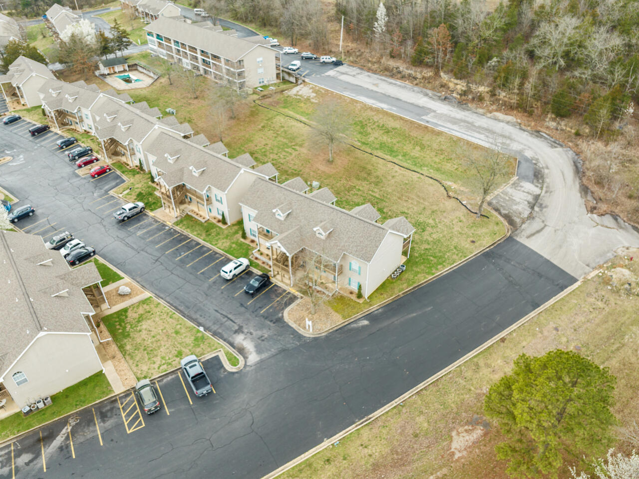 main property photo 28