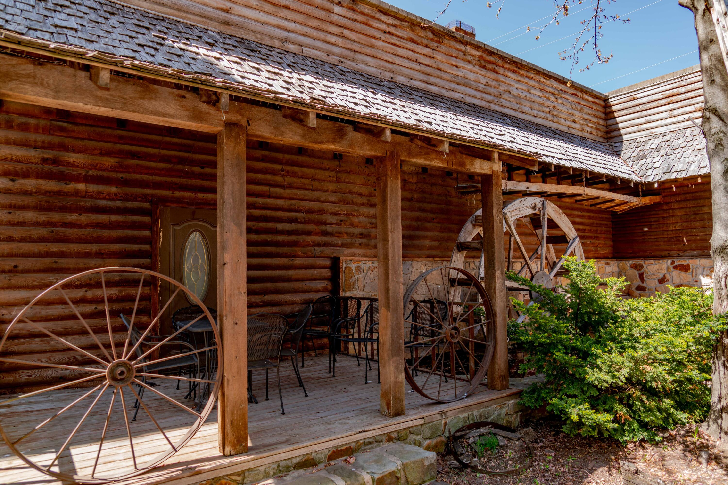 main property photo 27