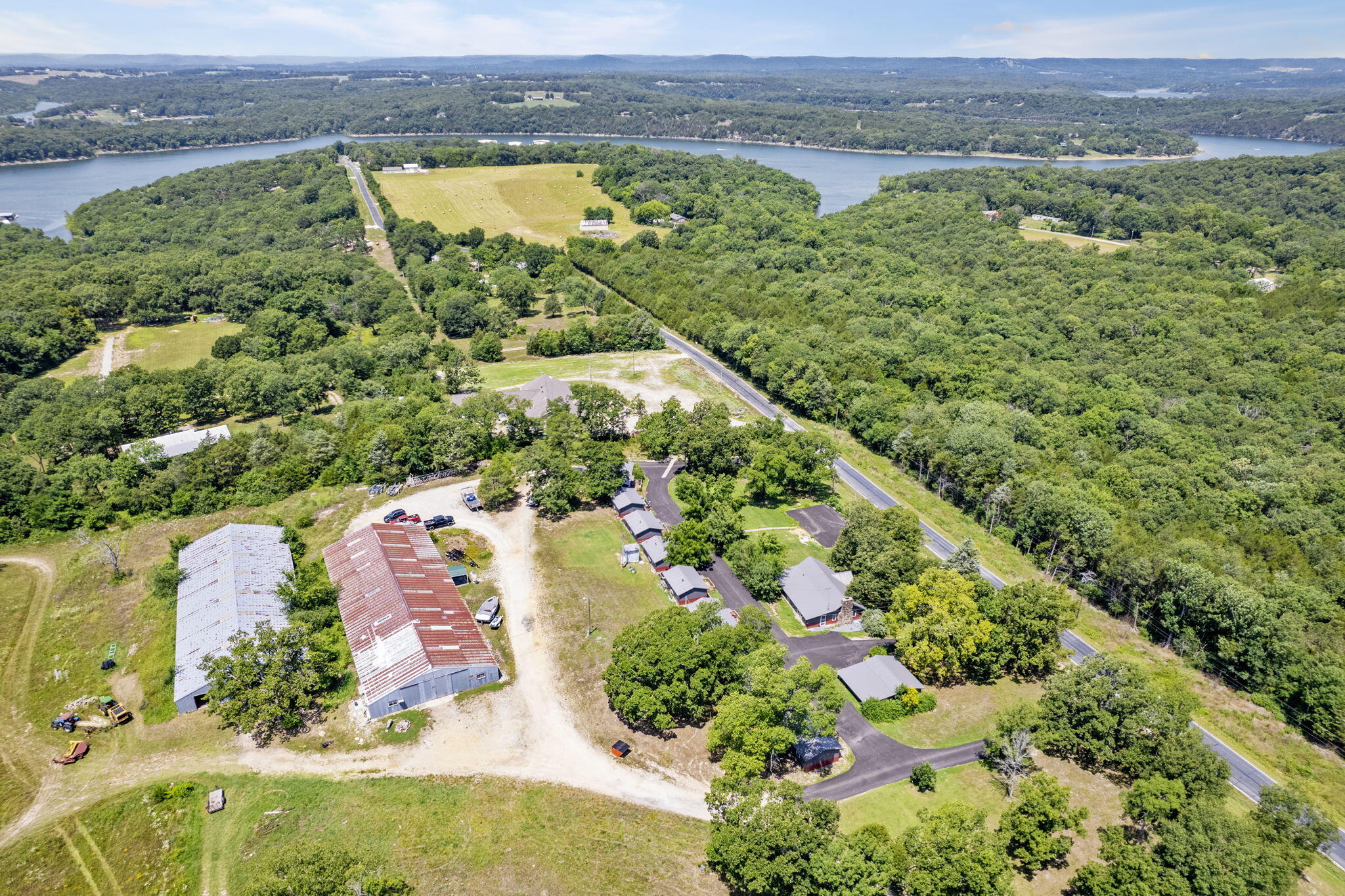 main property photo 4