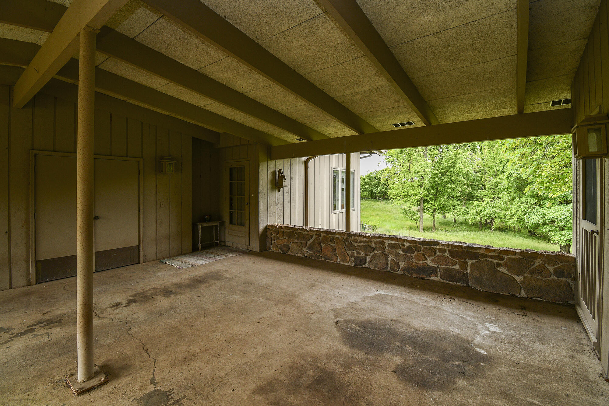main property photo 47