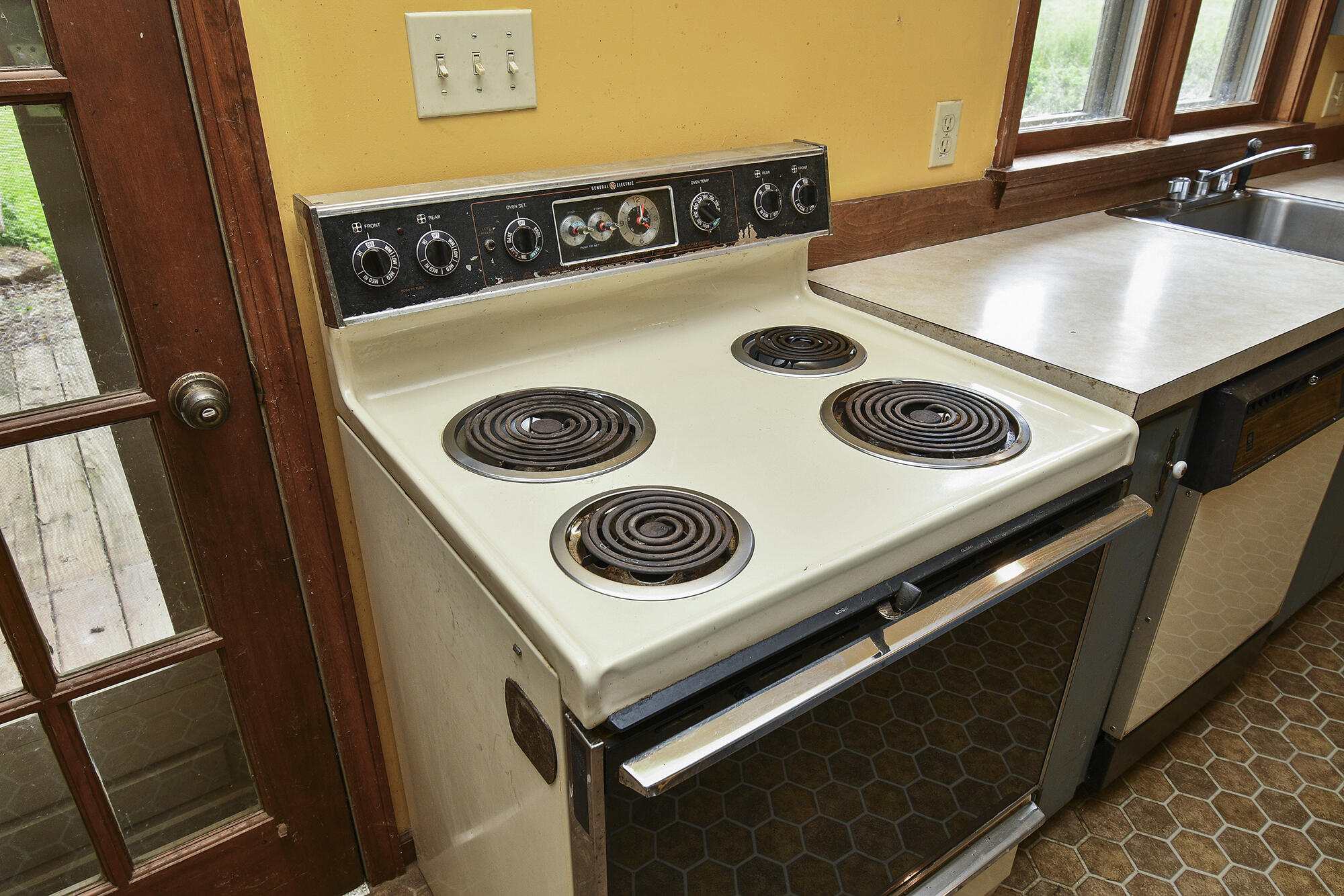 main property photo 78