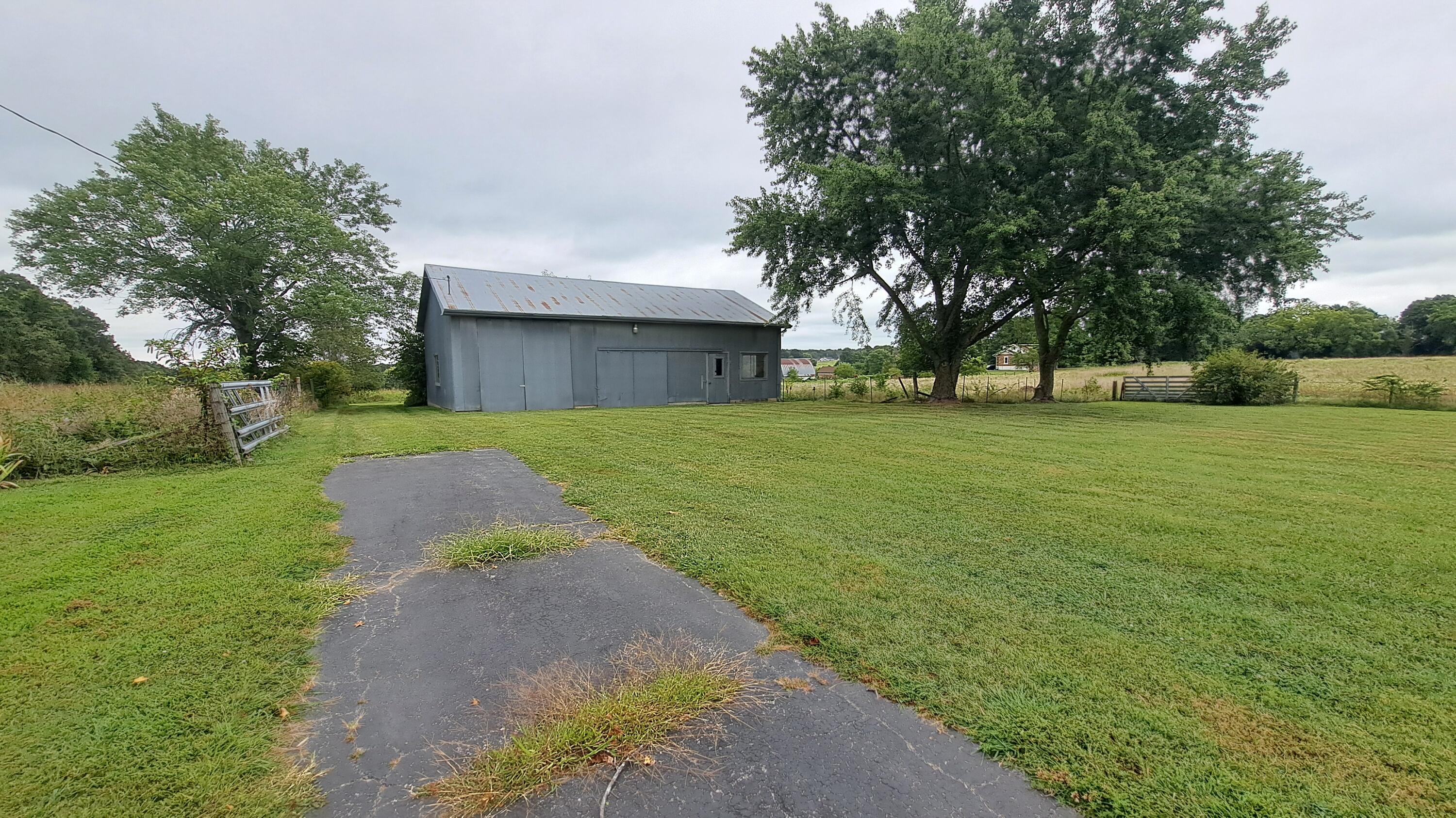 main property photo 6