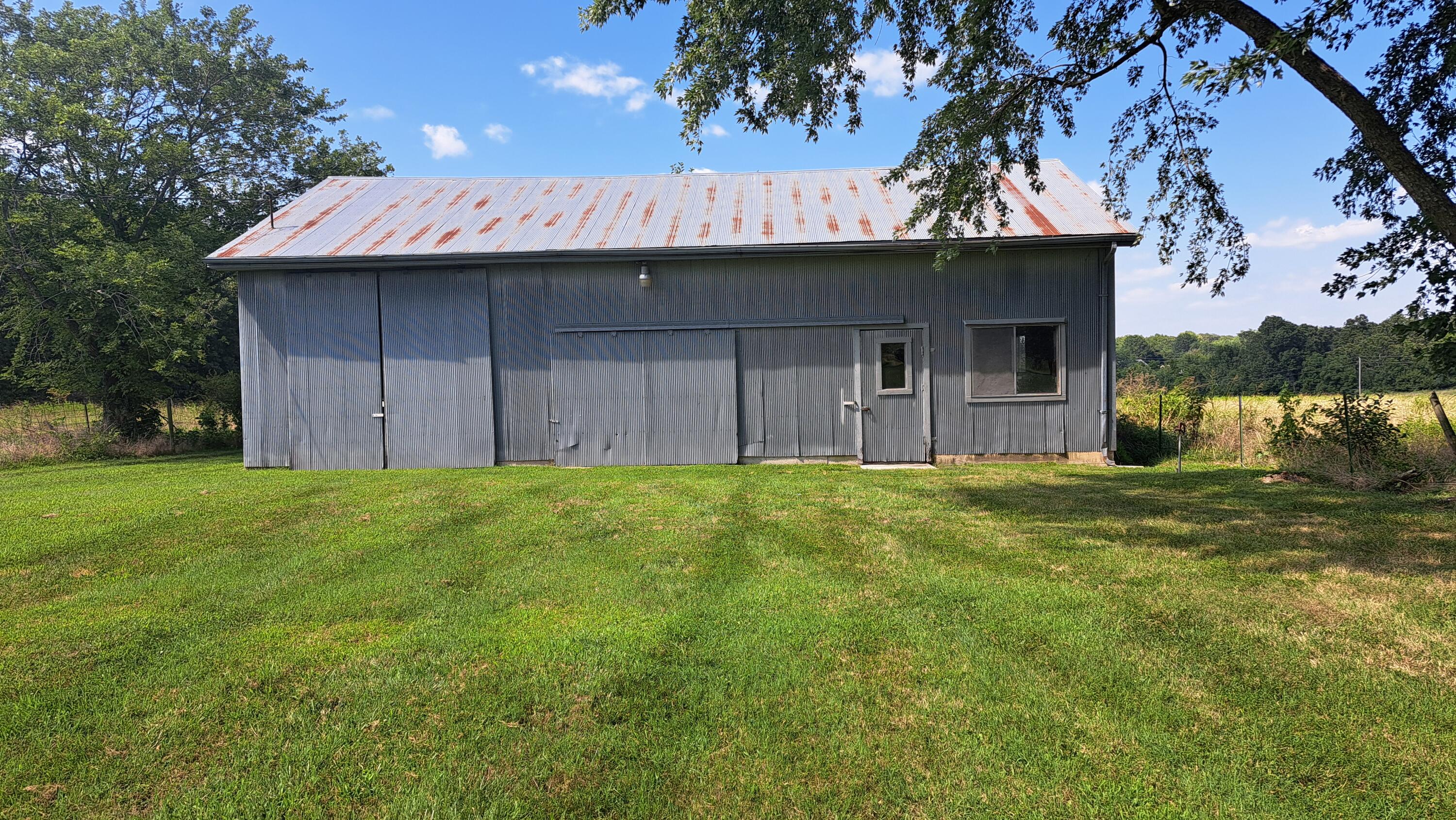 main property photo 7