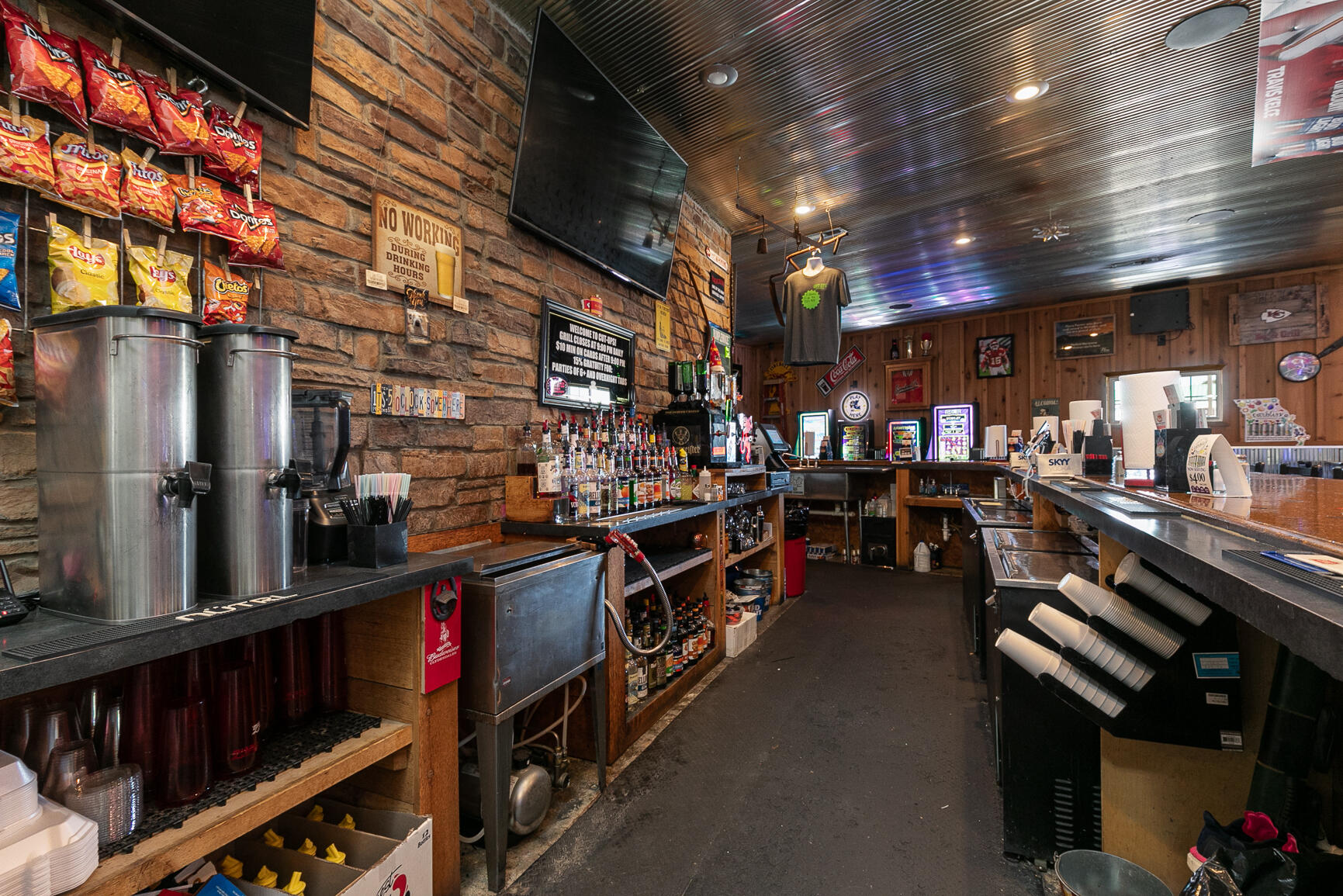 main property photo 16