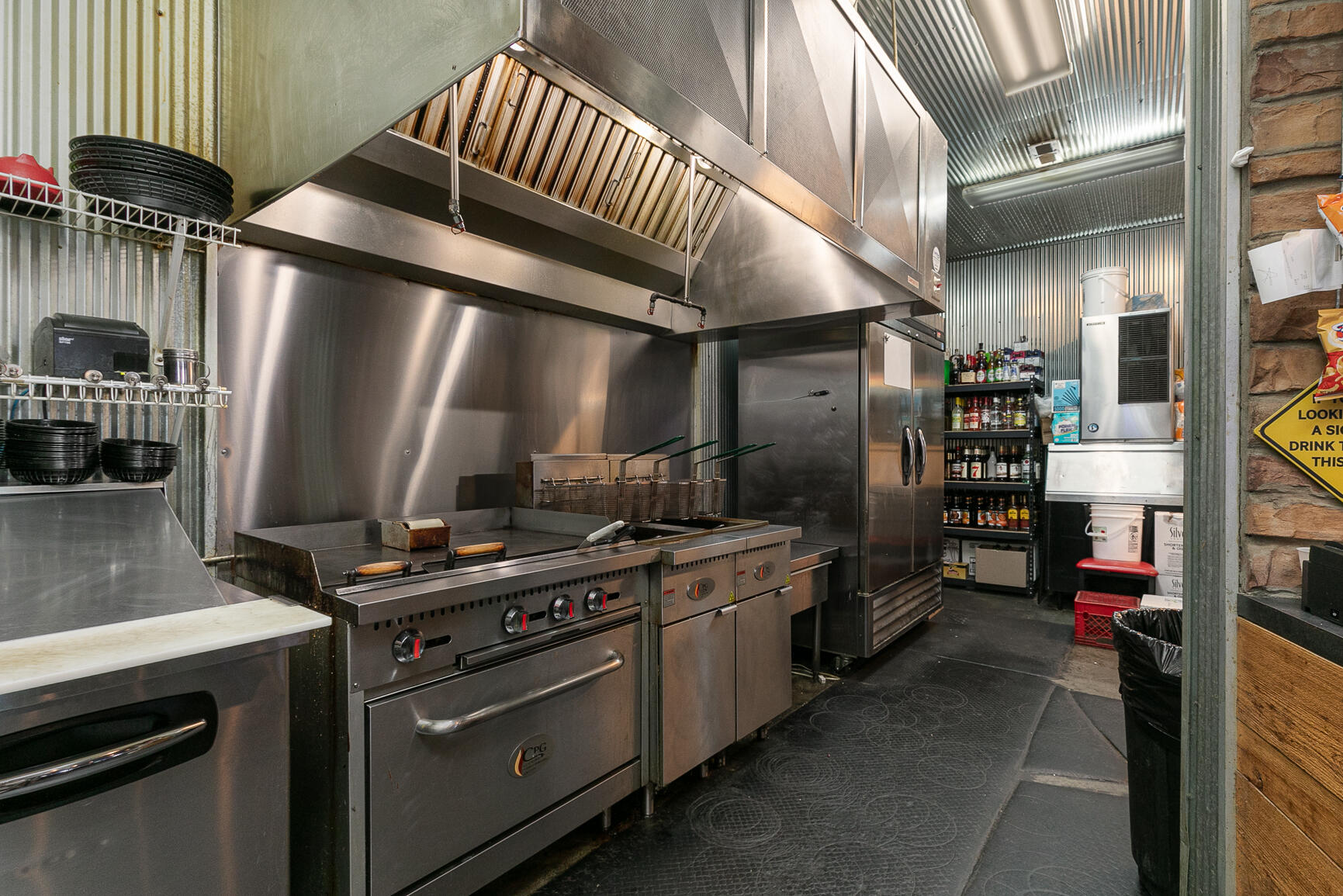main property photo 20