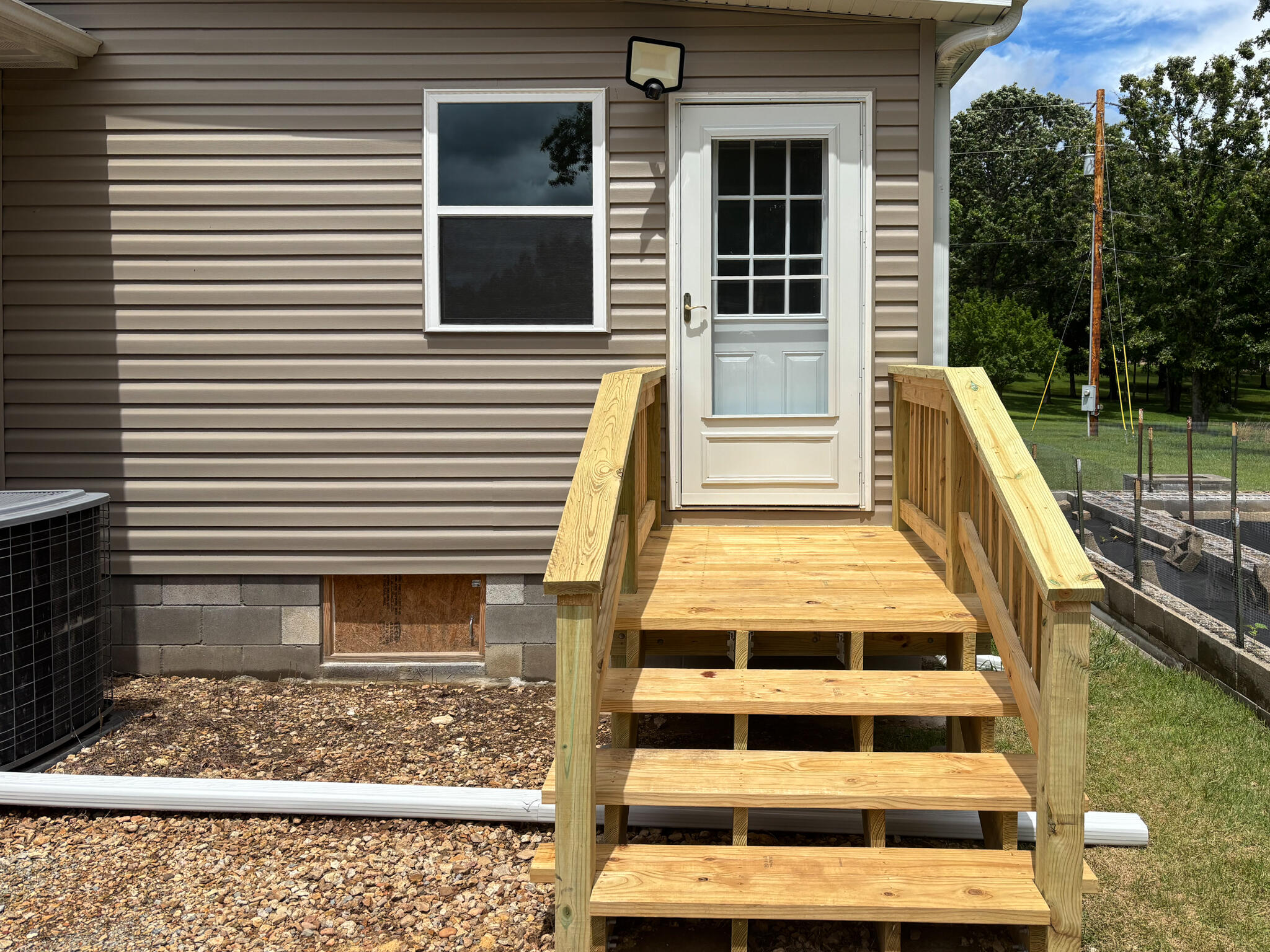 main property photo 19
