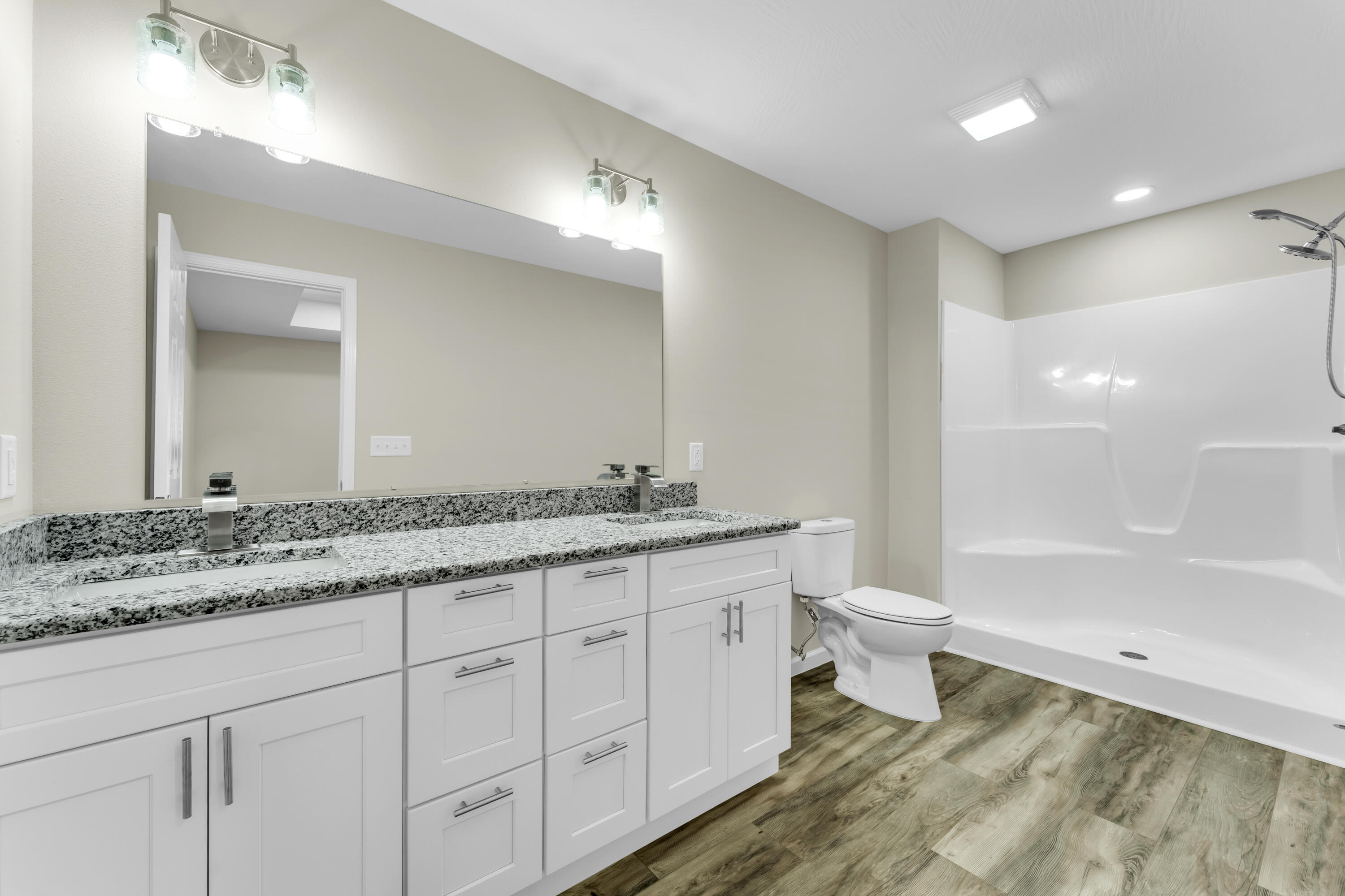property viewer photo 1