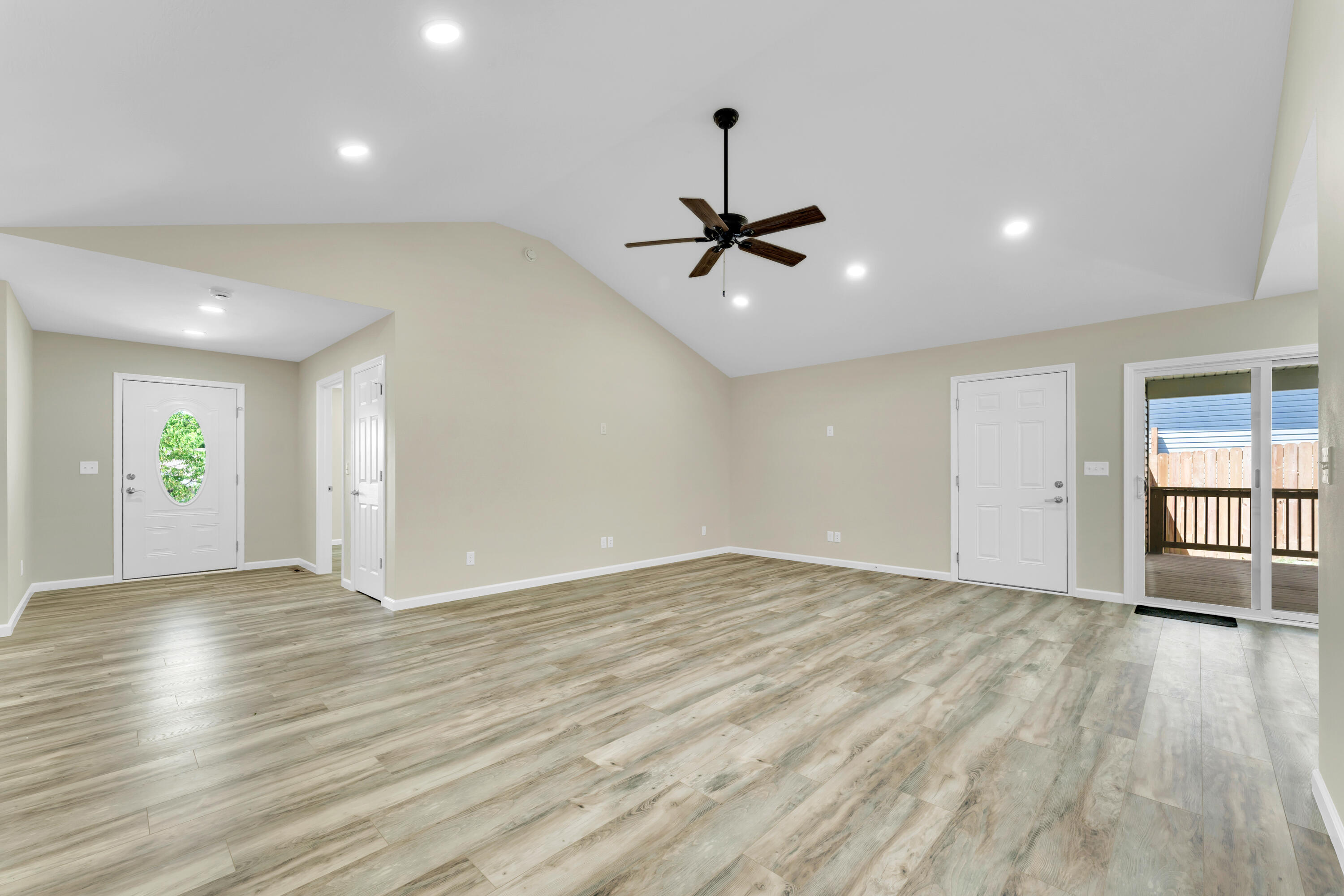 property viewer photo 5