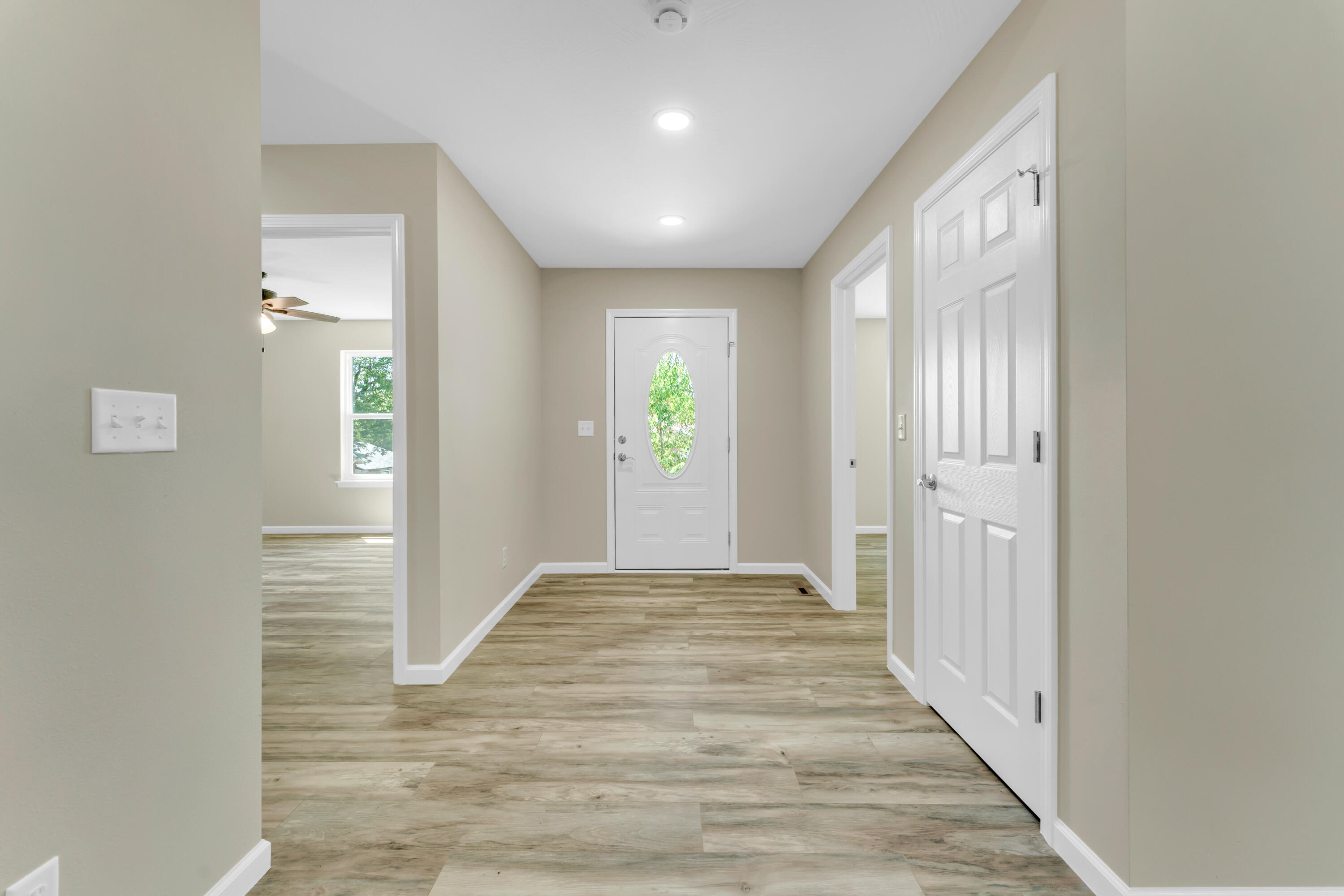 property viewer photo 7