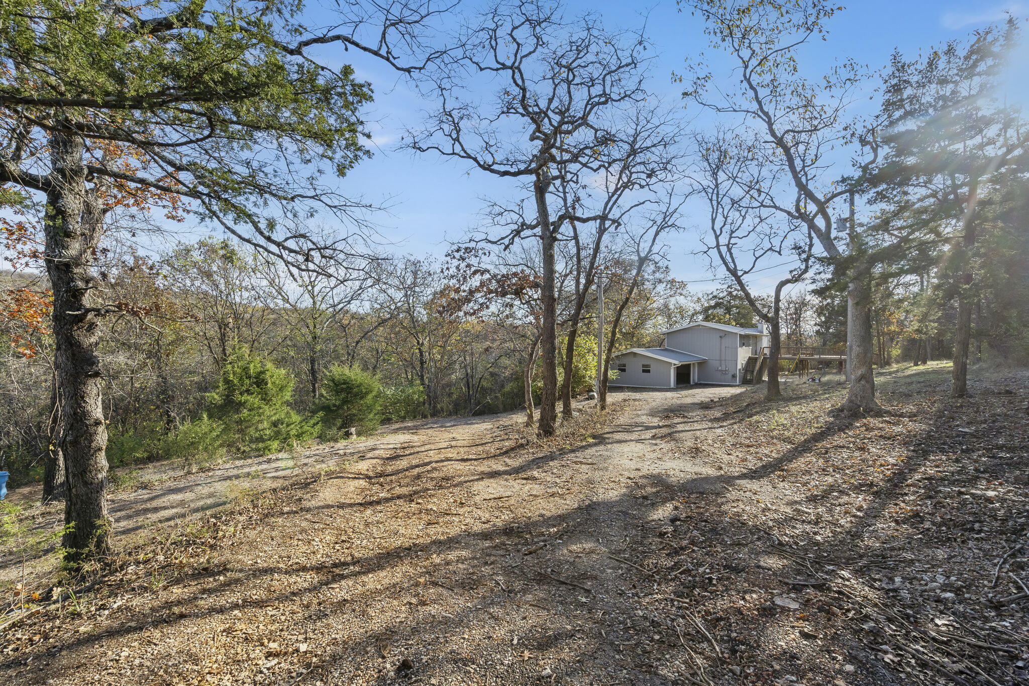 main property photo 28