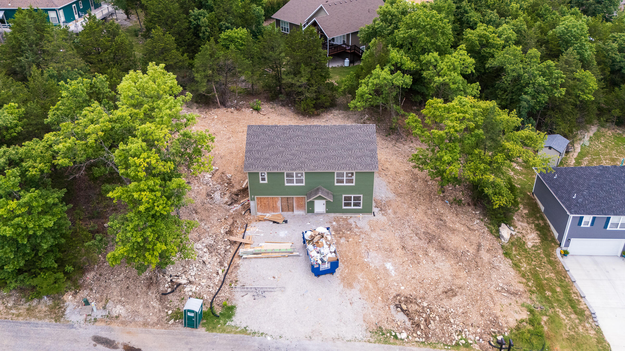 main property photo 28