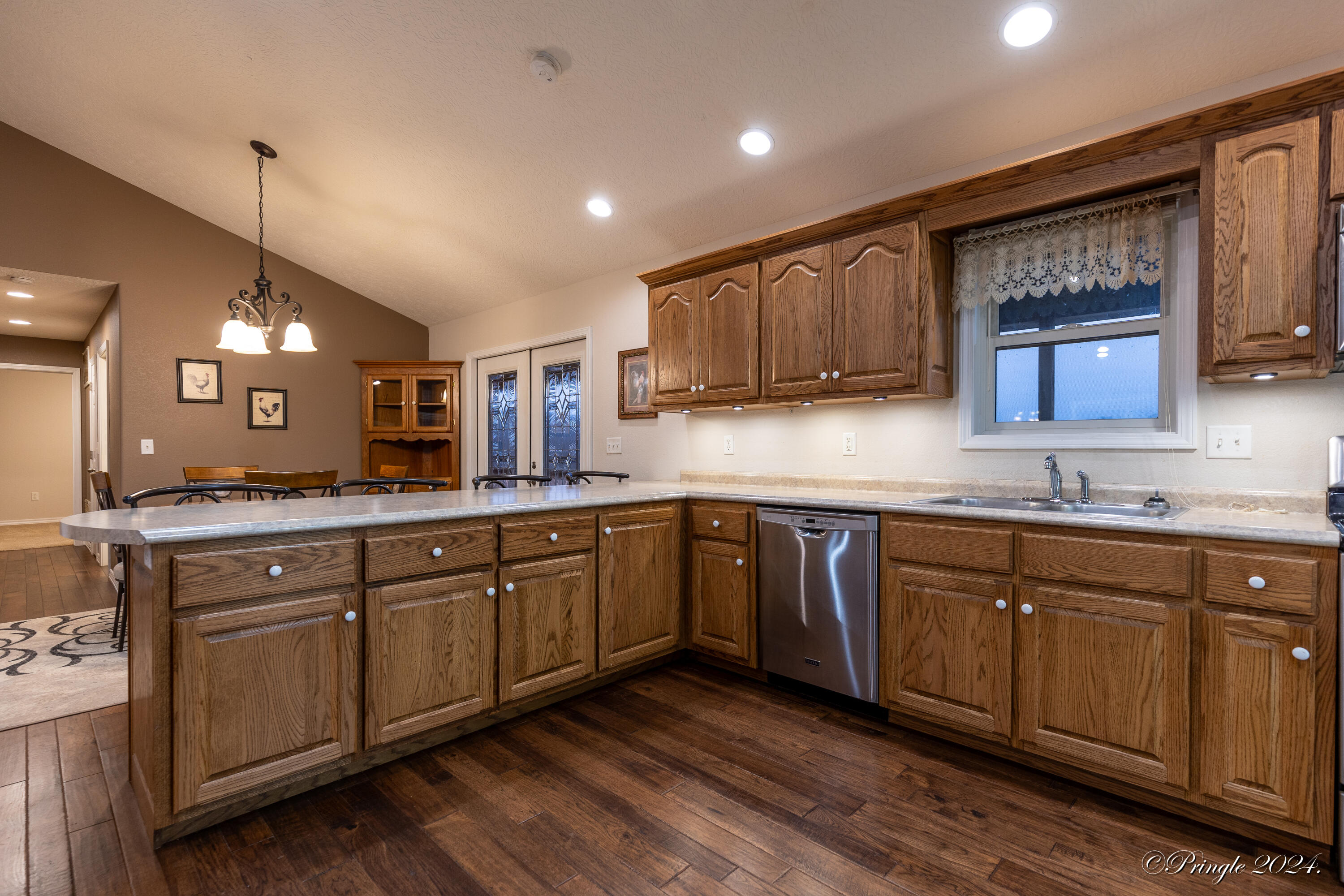 property viewer photo 12