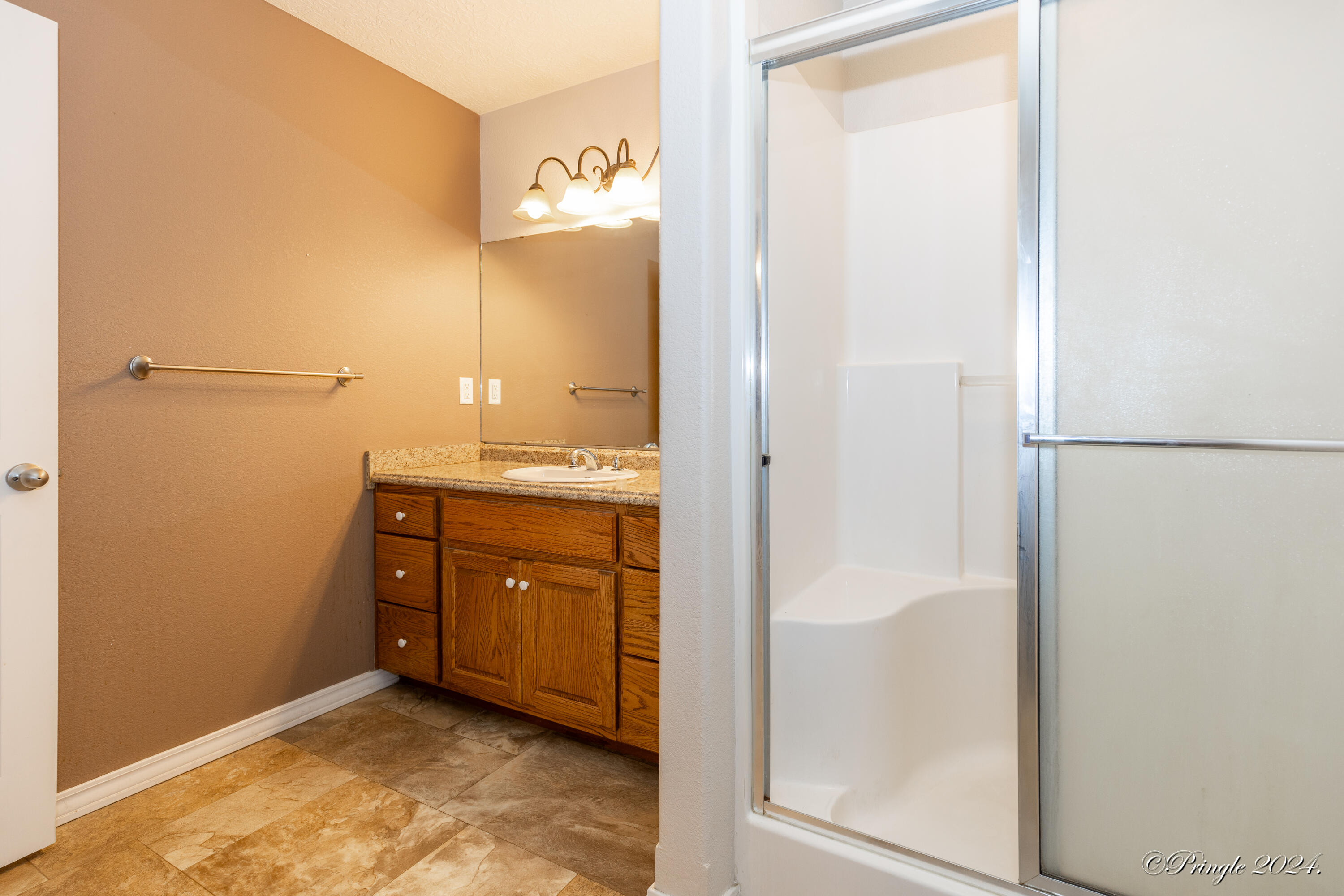 property viewer photo 19