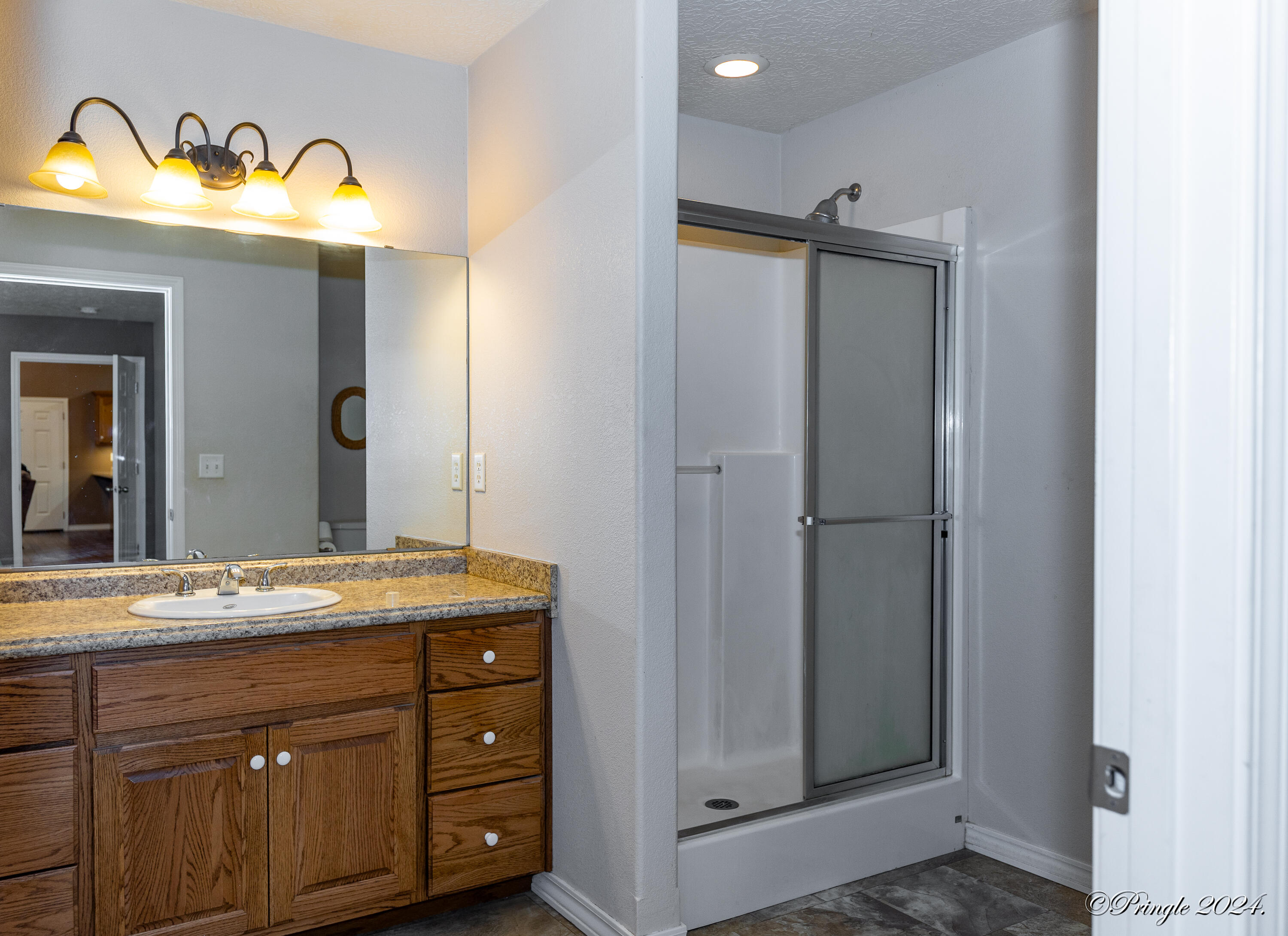property viewer photo 20