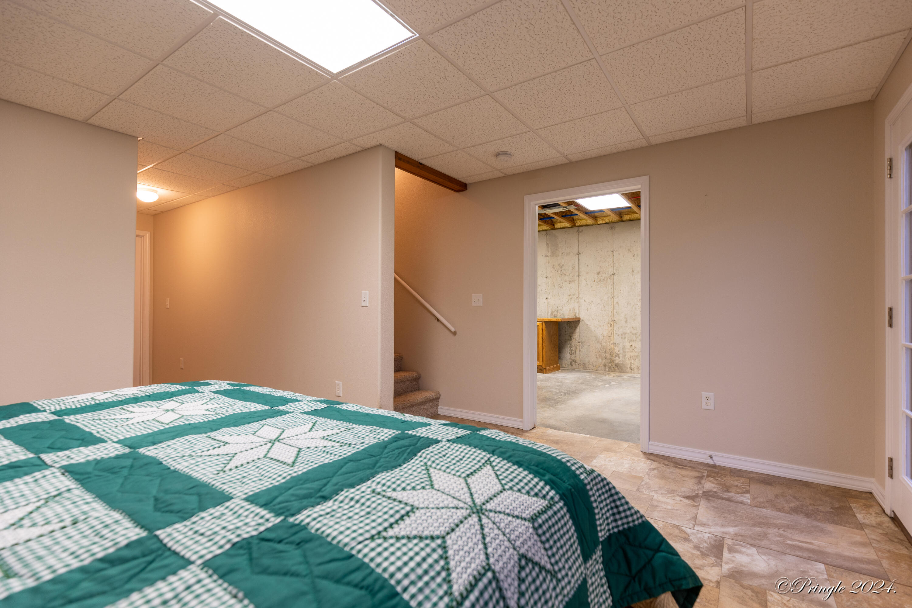 property viewer photo 31