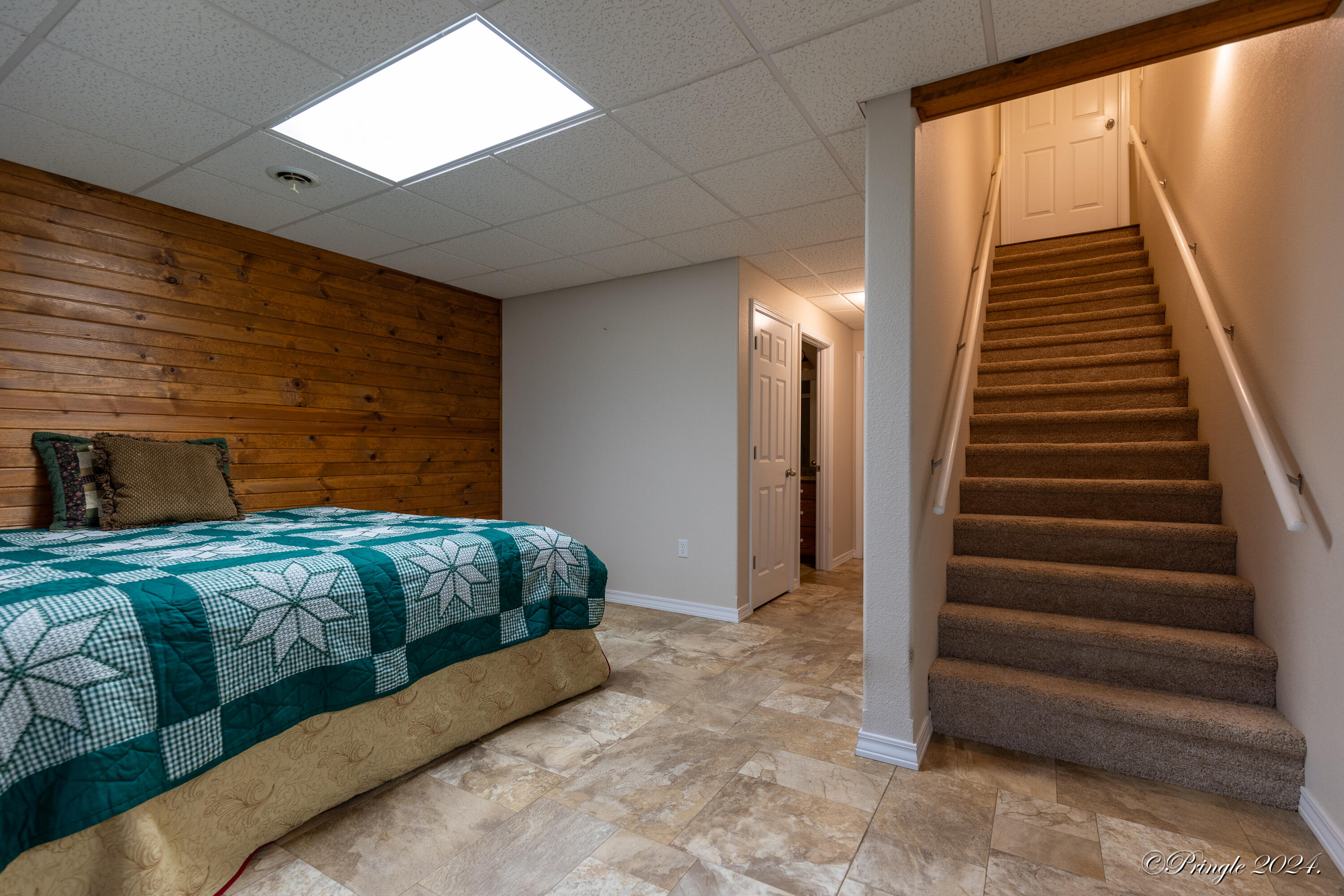 property viewer photo 32