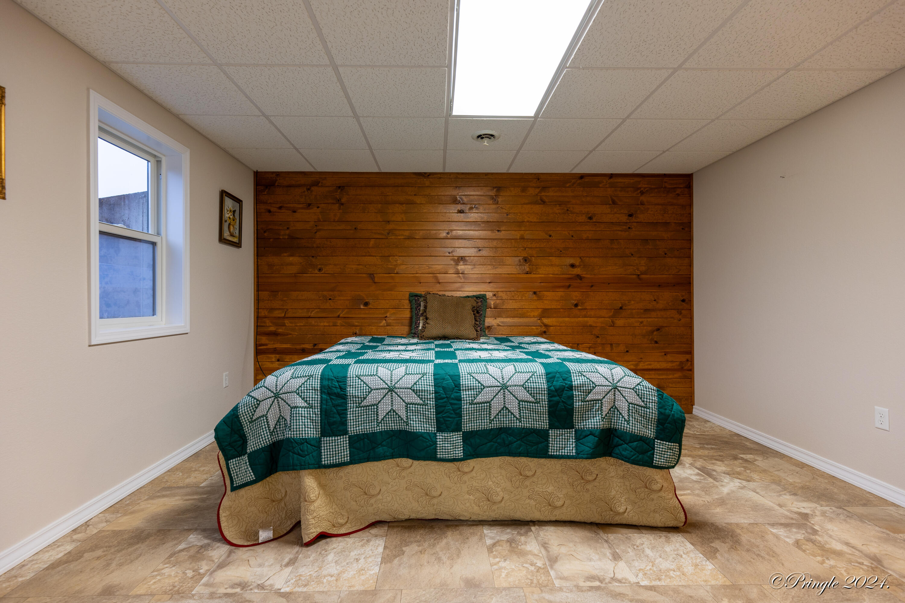 property viewer photo 33