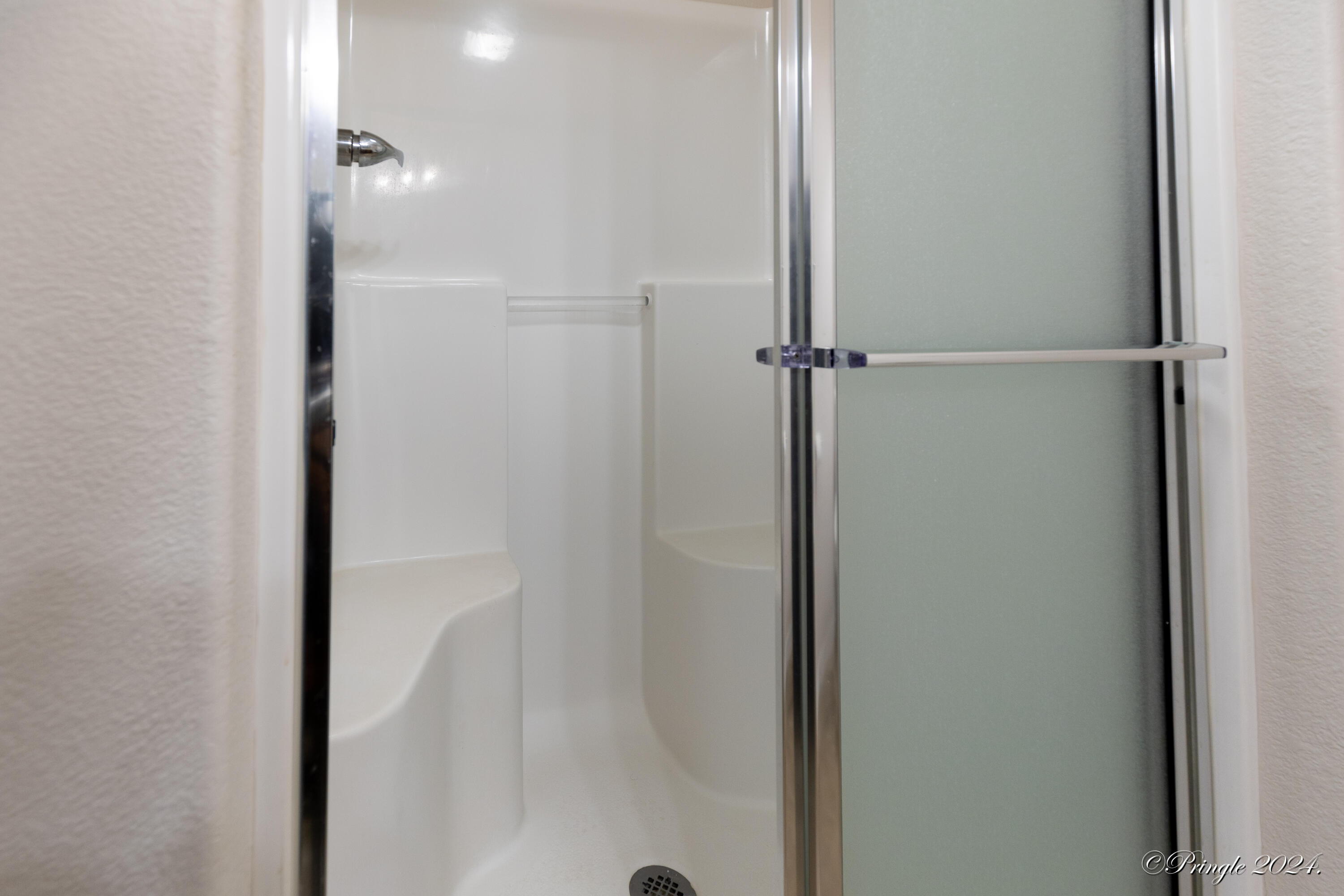 property viewer photo 35