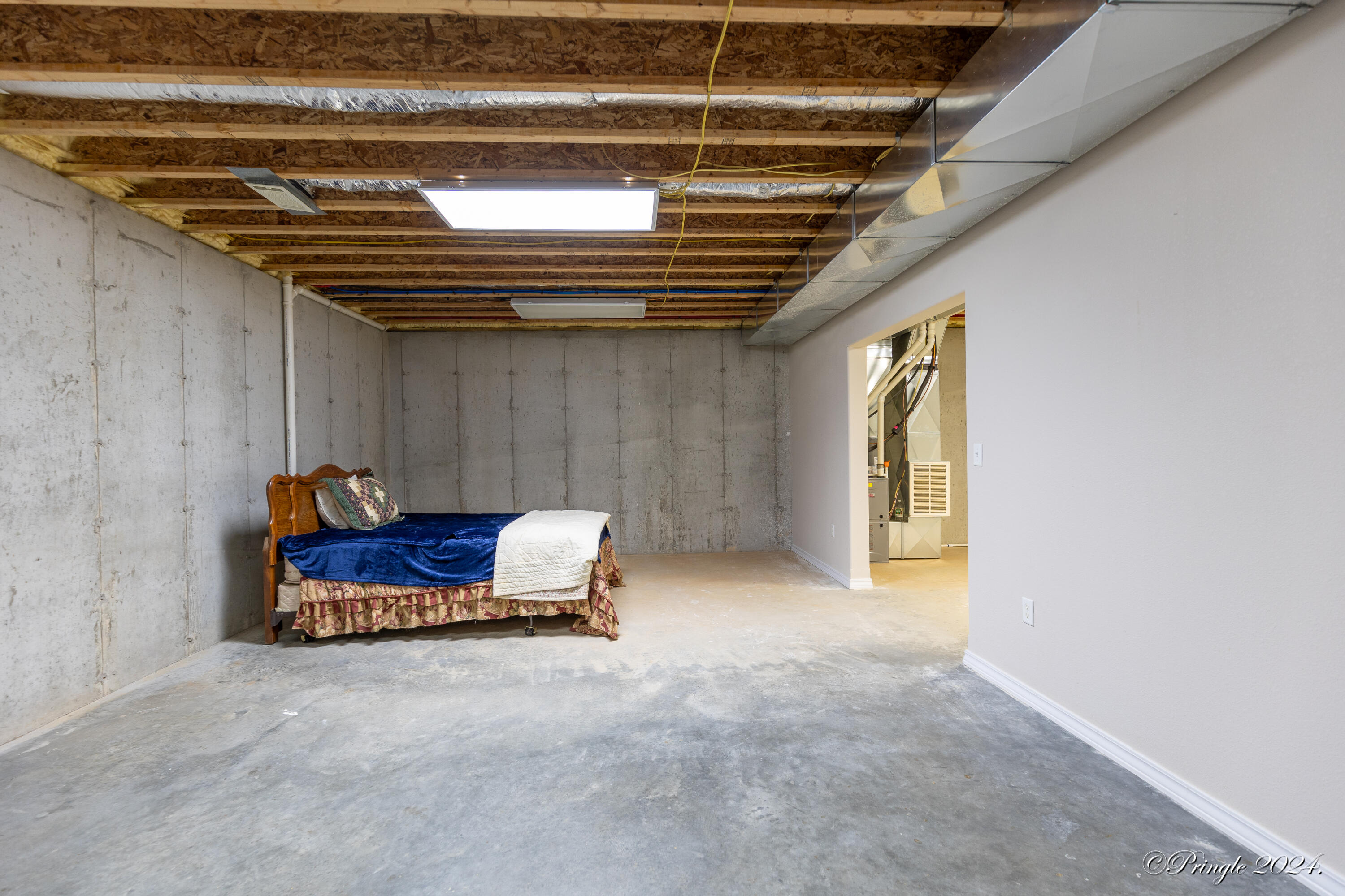property viewer photo 40