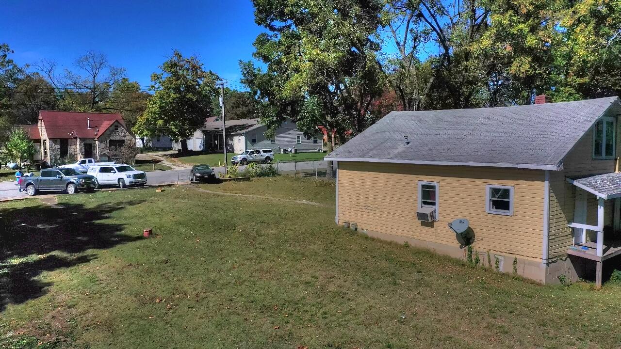 main property photo 10