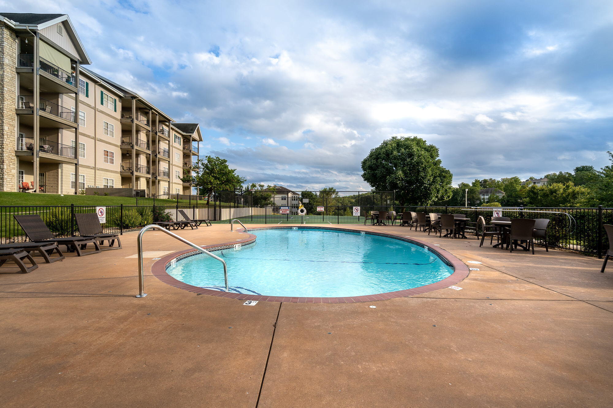 main property photo 7