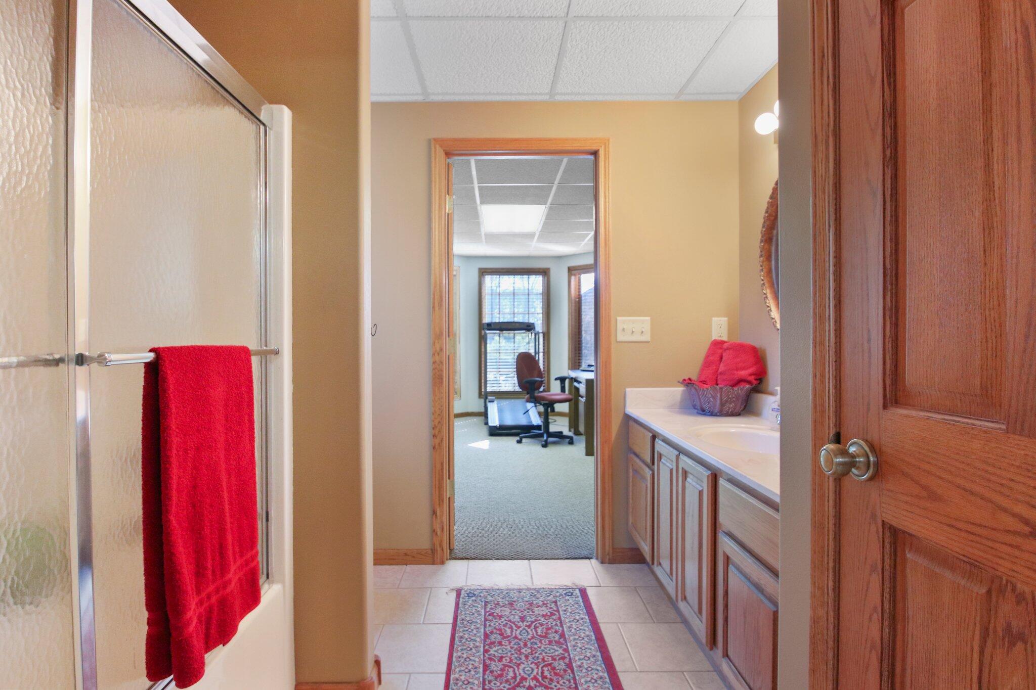 property viewer photo 26