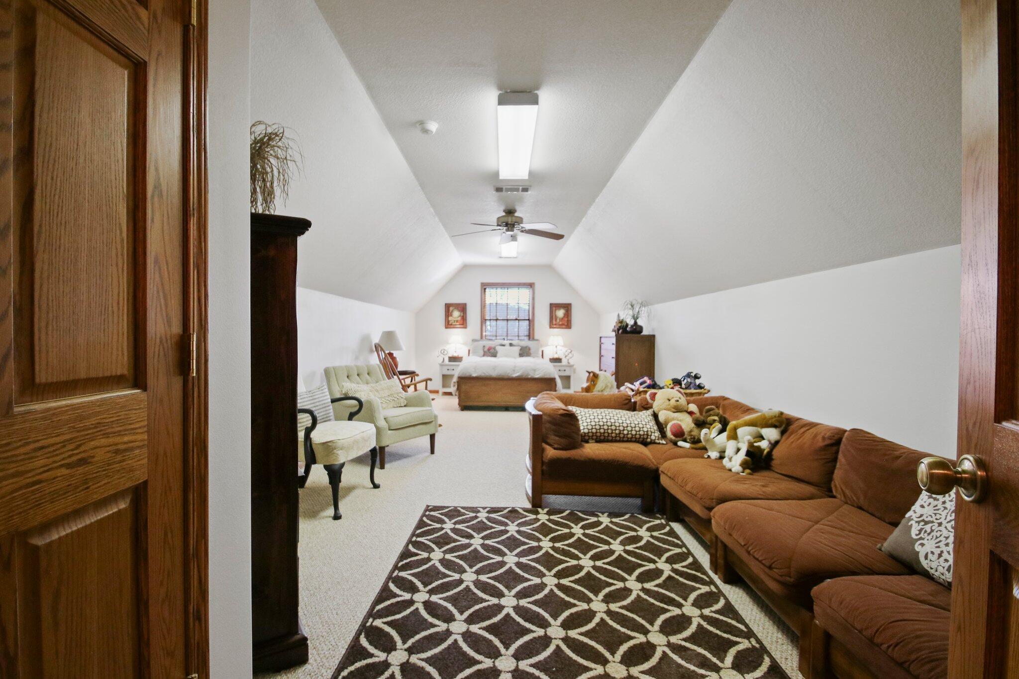 property viewer photo 30