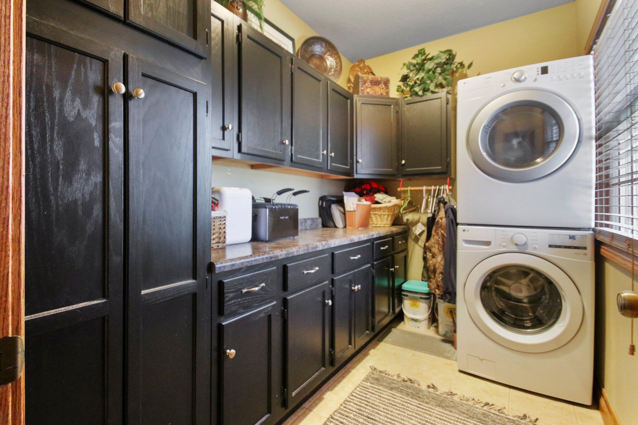 property viewer photo 35