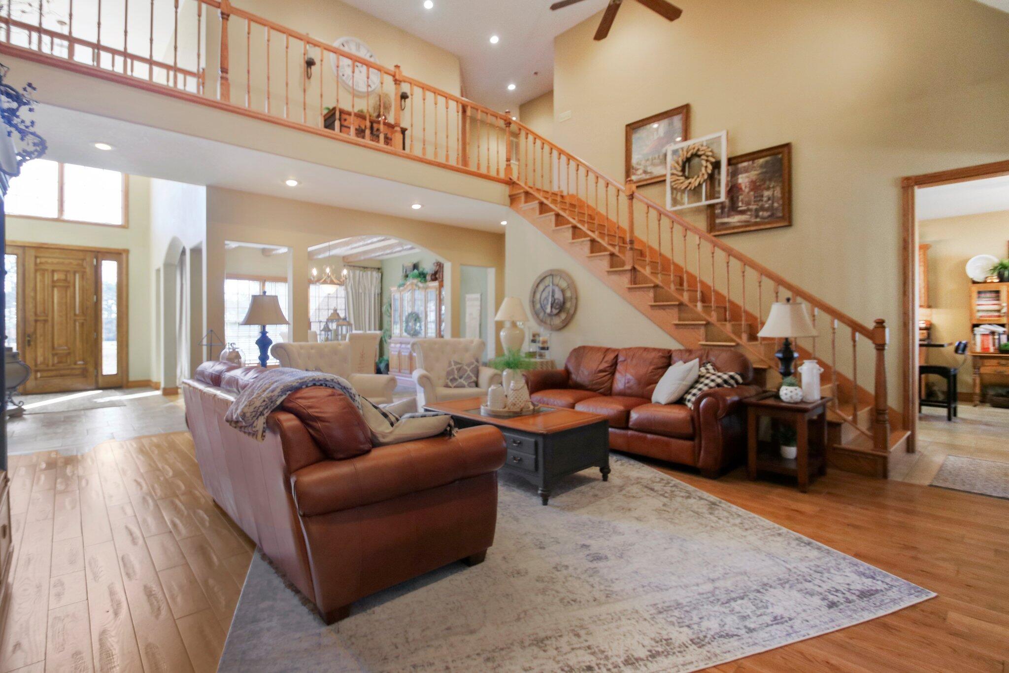 property viewer photo 8