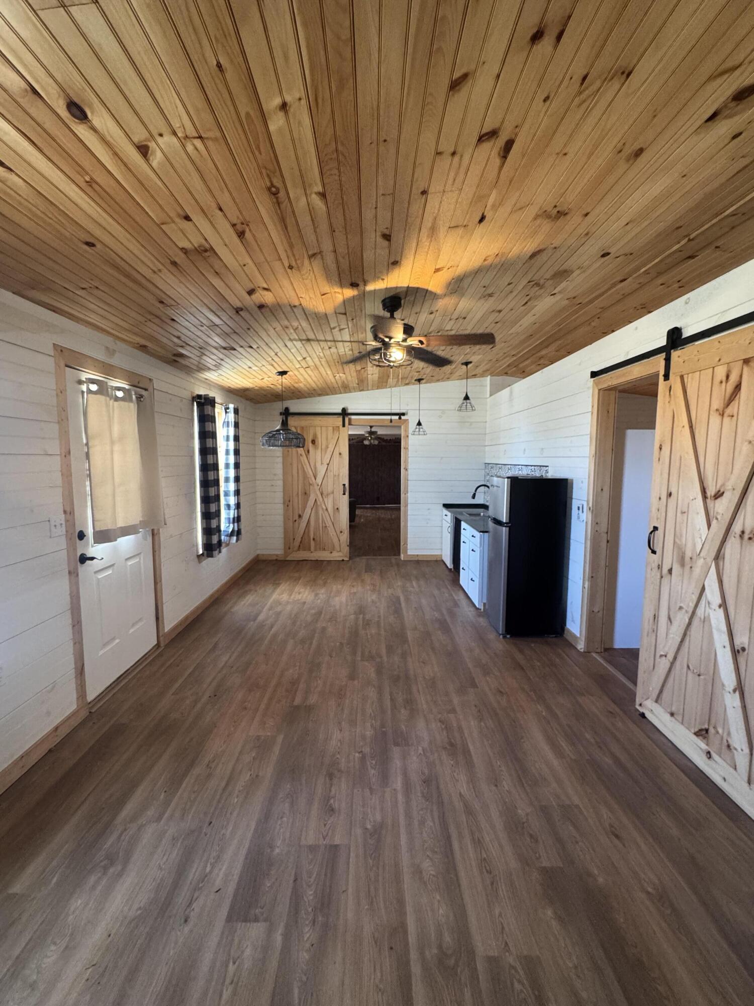 property viewer photo 12