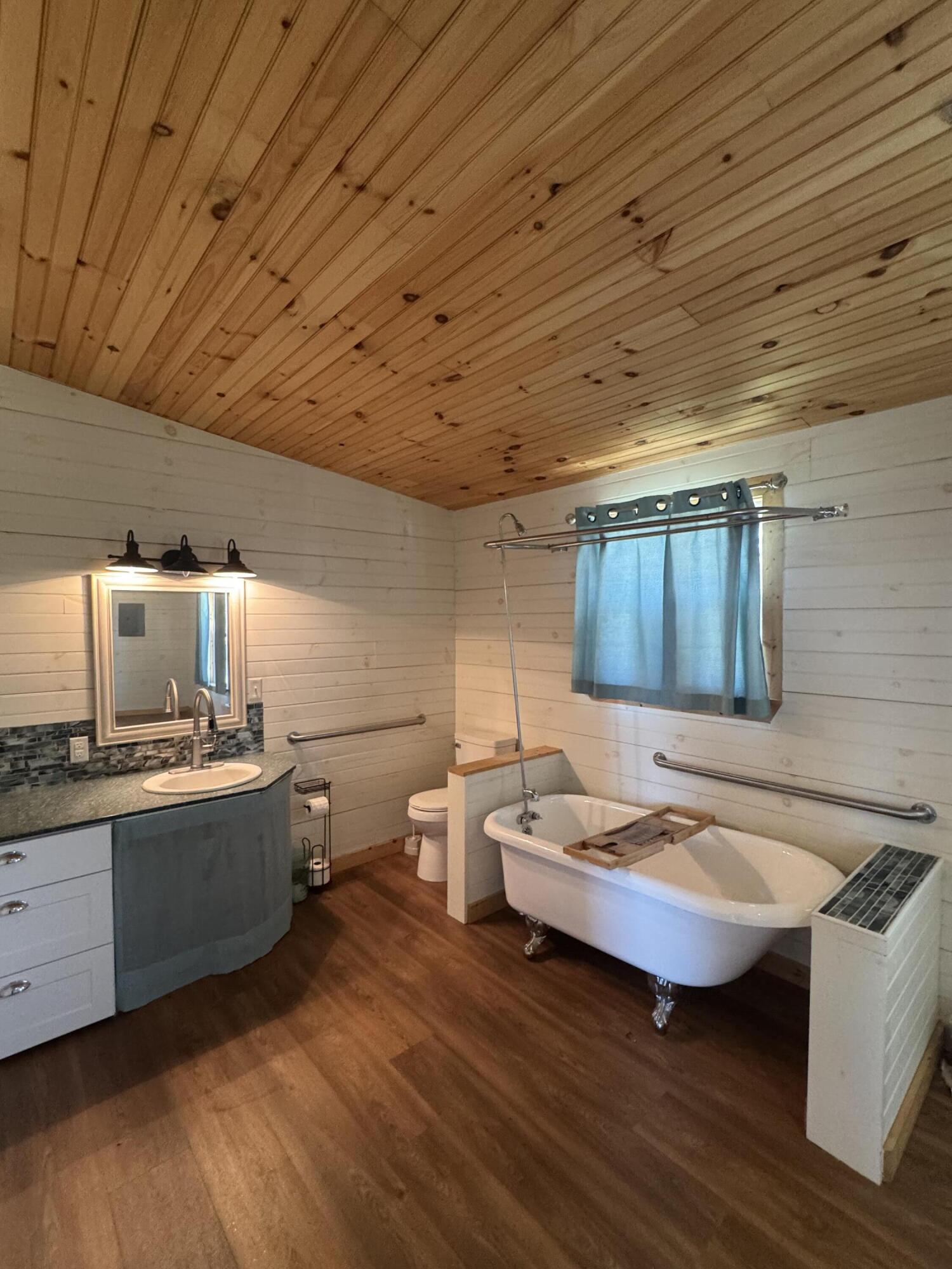property viewer photo 14