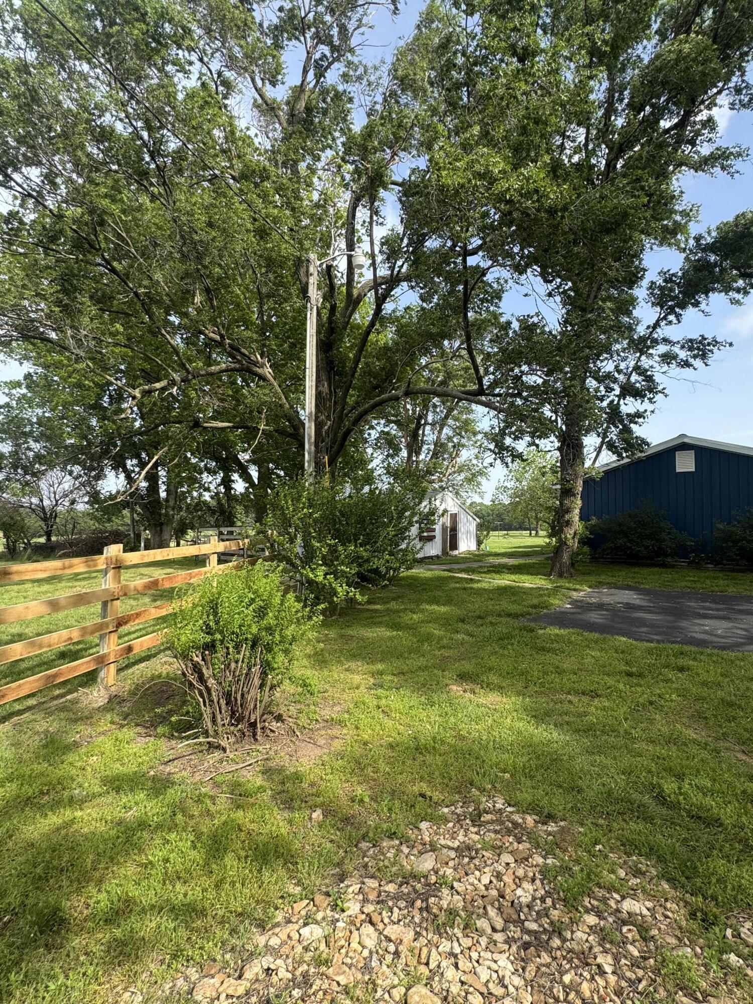 property viewer photo 7