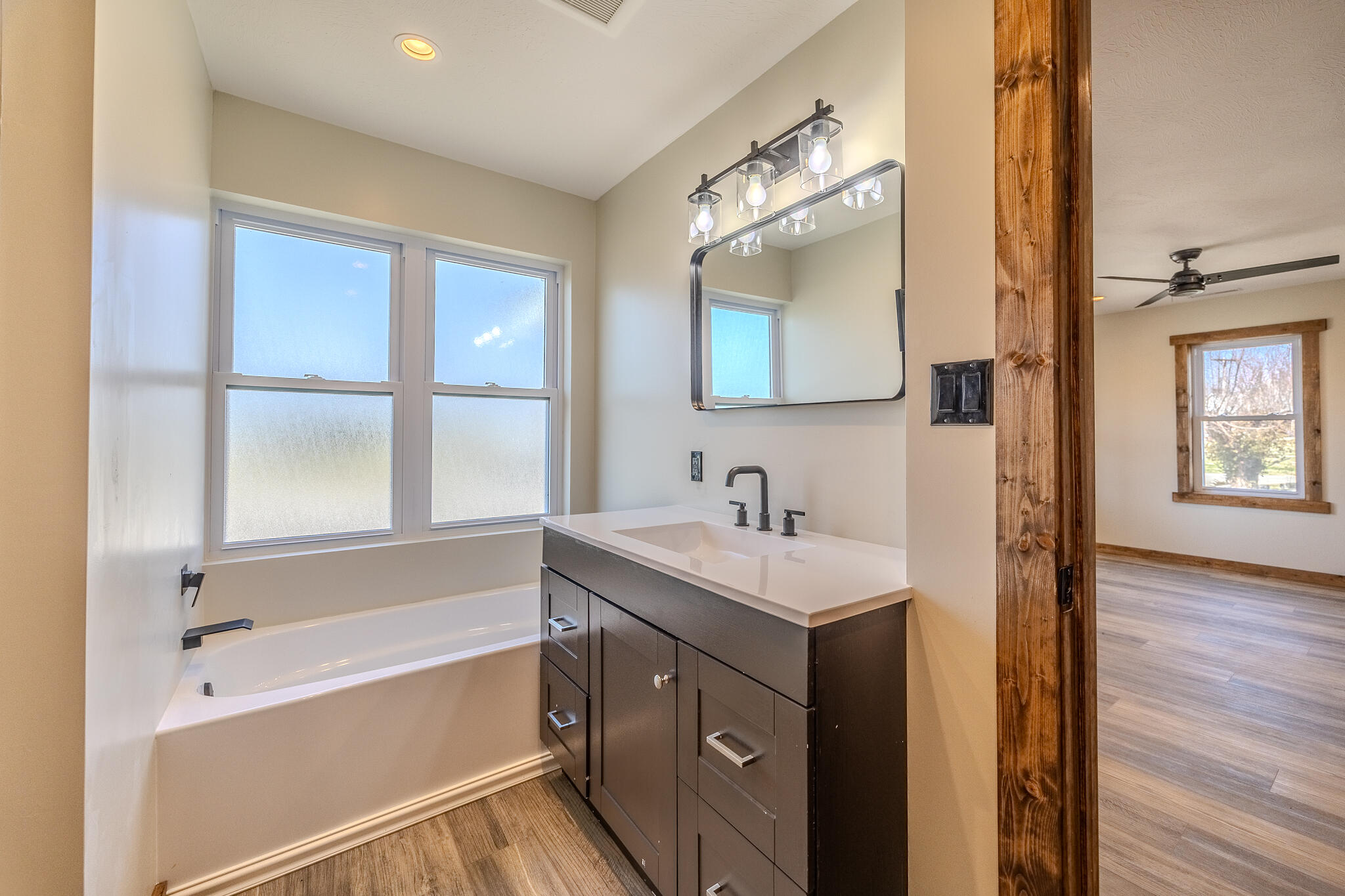 property viewer photo 16