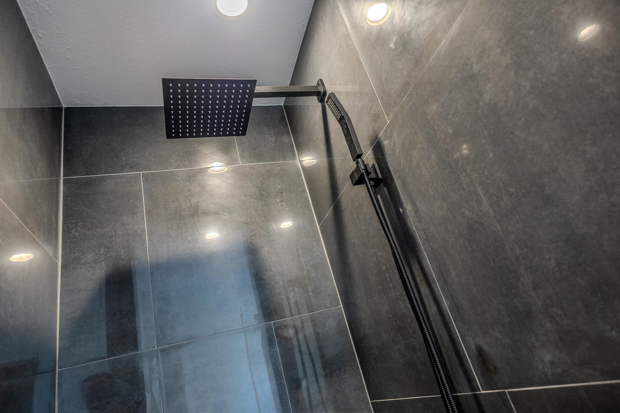 property viewer photo 18