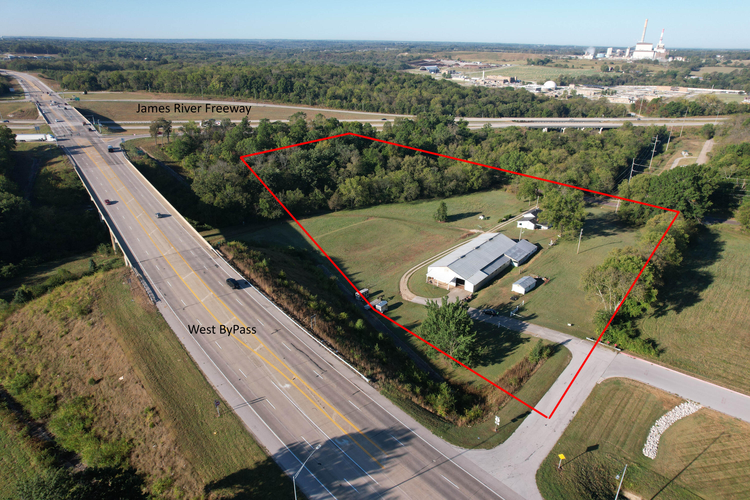 main property photo 4