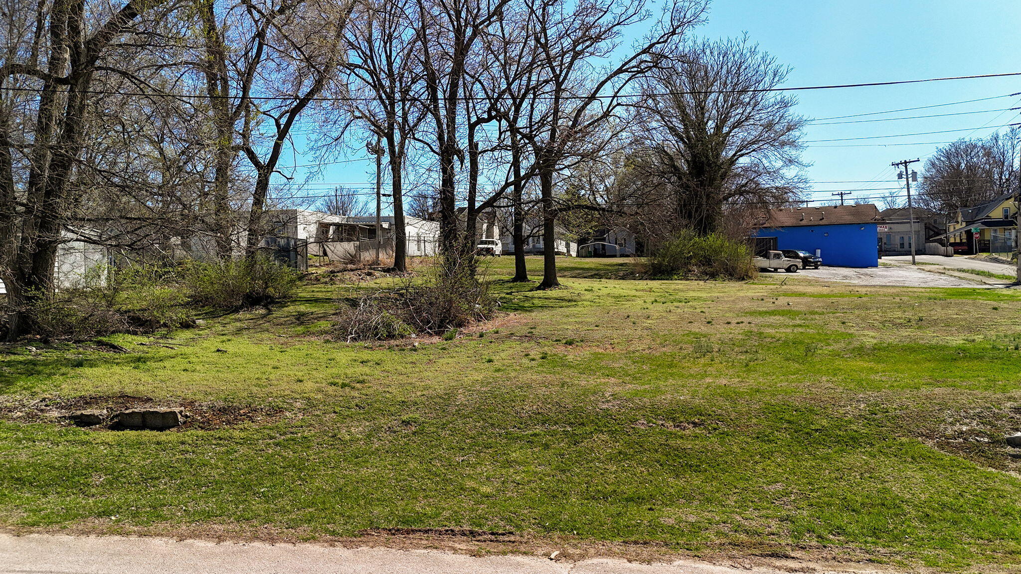 main property photo 9